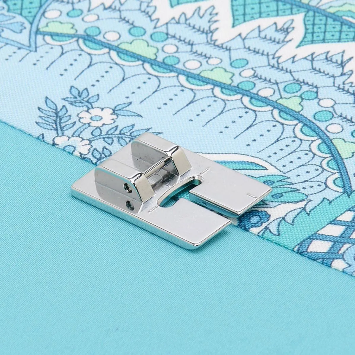 Baby Lock Baby Lock bi level foot- right carded