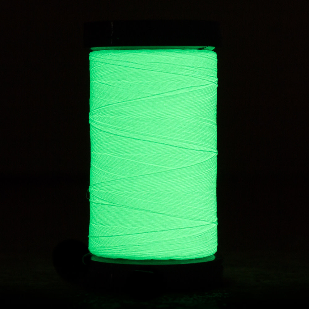 WonderFil Ahrora Phosphorescent AHRORA thread 40wt 04 183m