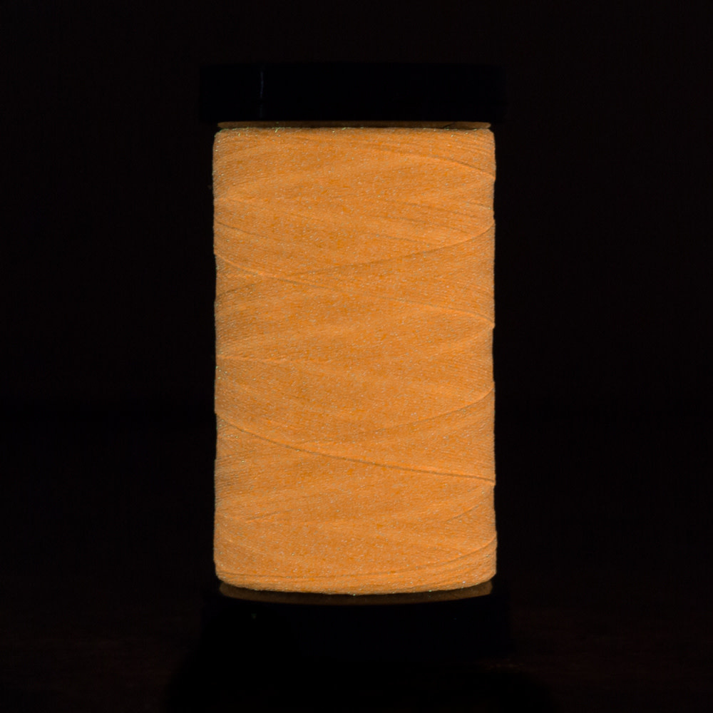 WonderFil Ahrora Phosphorescent AHRORA thread 40wt 05 183m