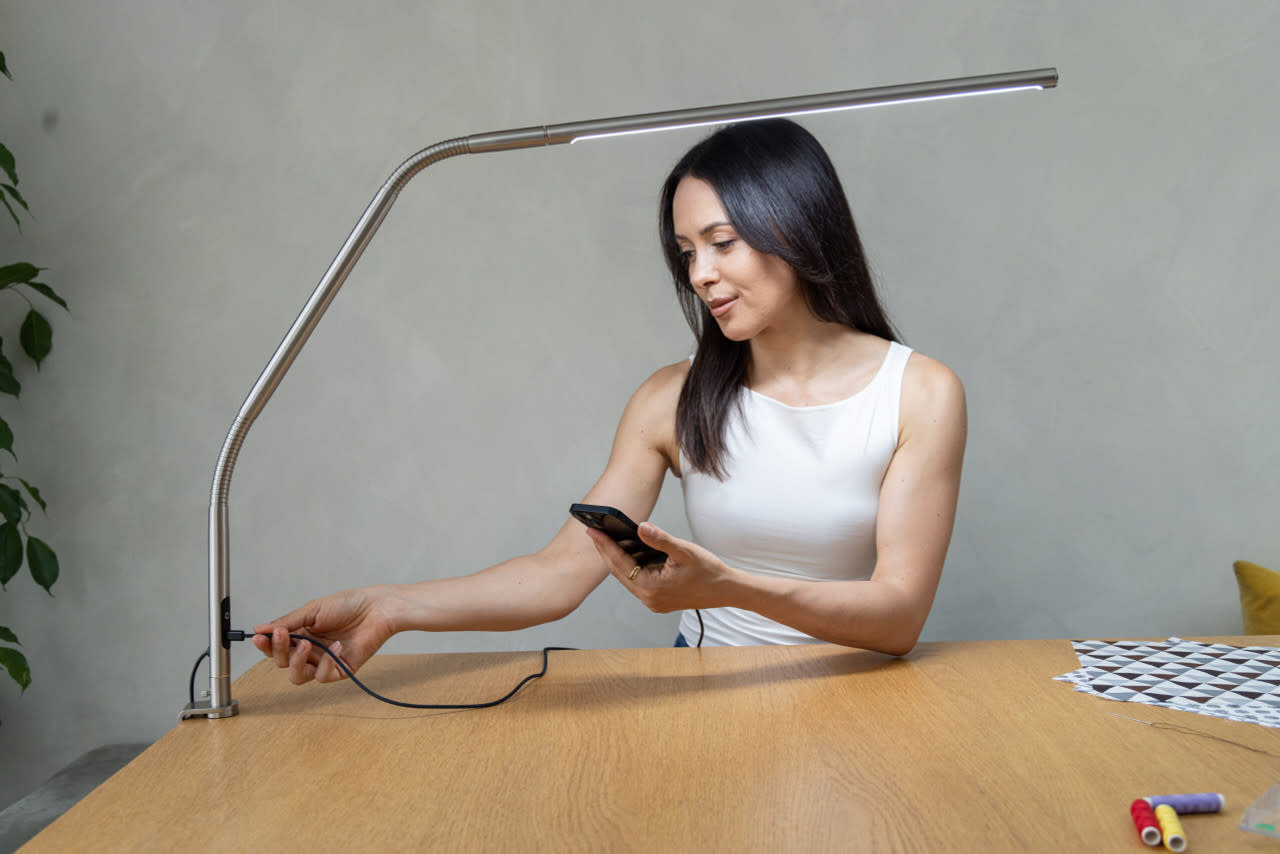 Daylight Slimline 4 lampe de table - Brushed Steel