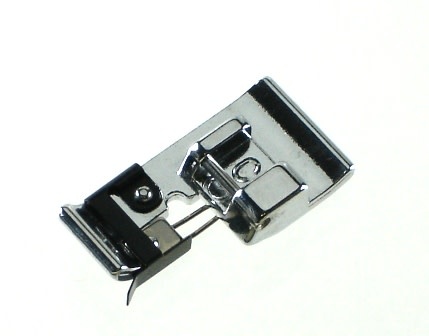 Janome Janome pied surjet C