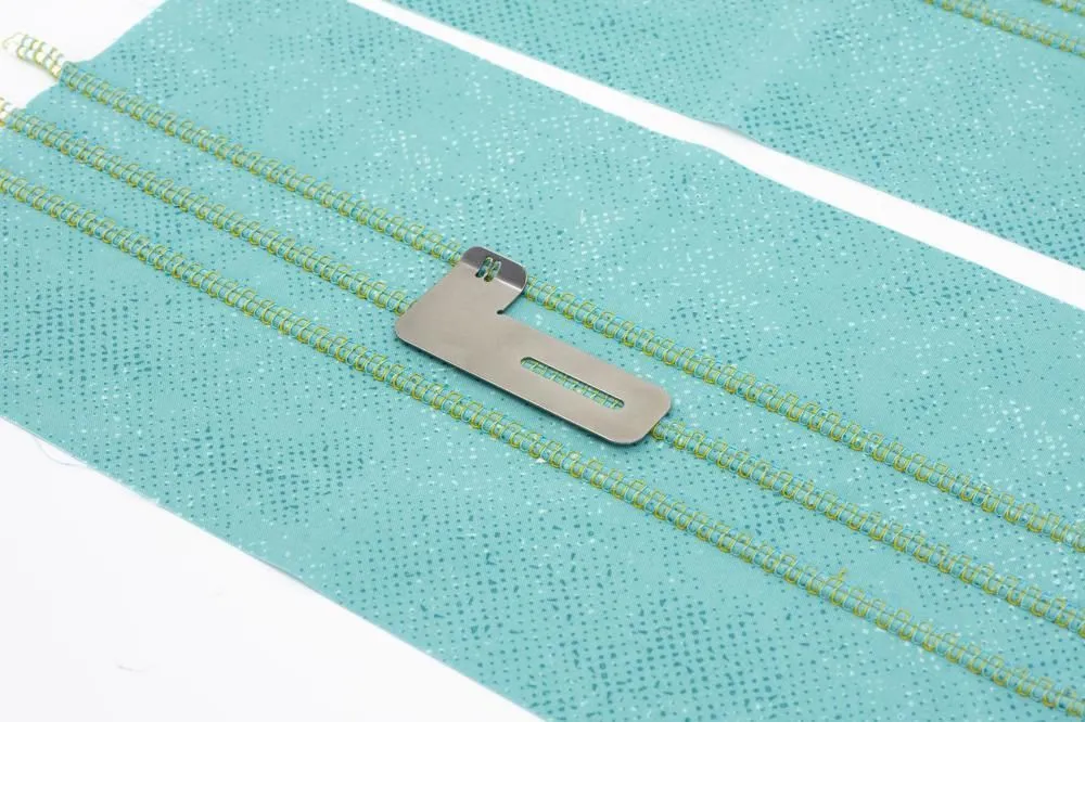 Baby Lock Baby Lock plaque de guidage de cordon pour Applaud ( Nécessite un kit de pied micro-insert pour cordon/ruban, BLP6-TCFEET )