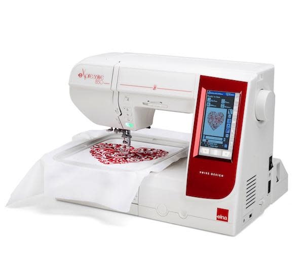 Elna Elna couture et broderie EL850