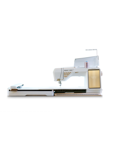 Husqvarna Husqvarna couture et broderie Epic 3 factory serviced