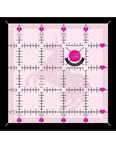 Tula Pink collection Règle antidérapante motif licorne Tula Pink 4,5 po x 4,5 po