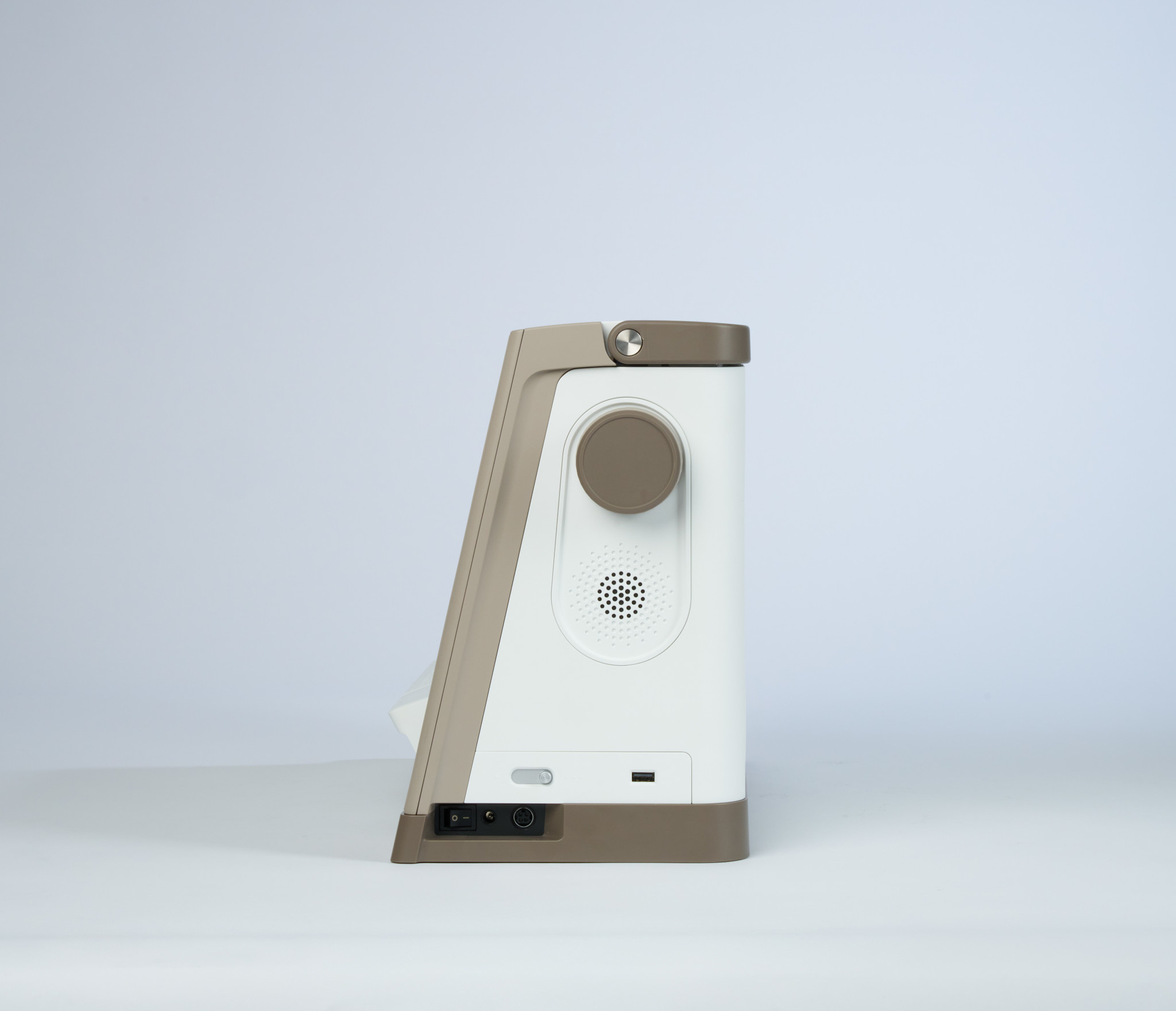 Pfaff Pfaff sewing and embroidery Créative Elevate 680