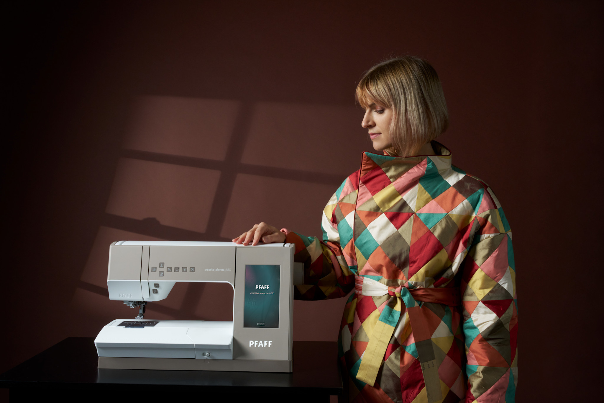 Pfaff Pfaff sewing Créative Elevate 680