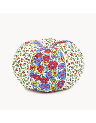 Liberty LIBERTY Round Pin Cushion - Marguerite Meadow and Little Buds