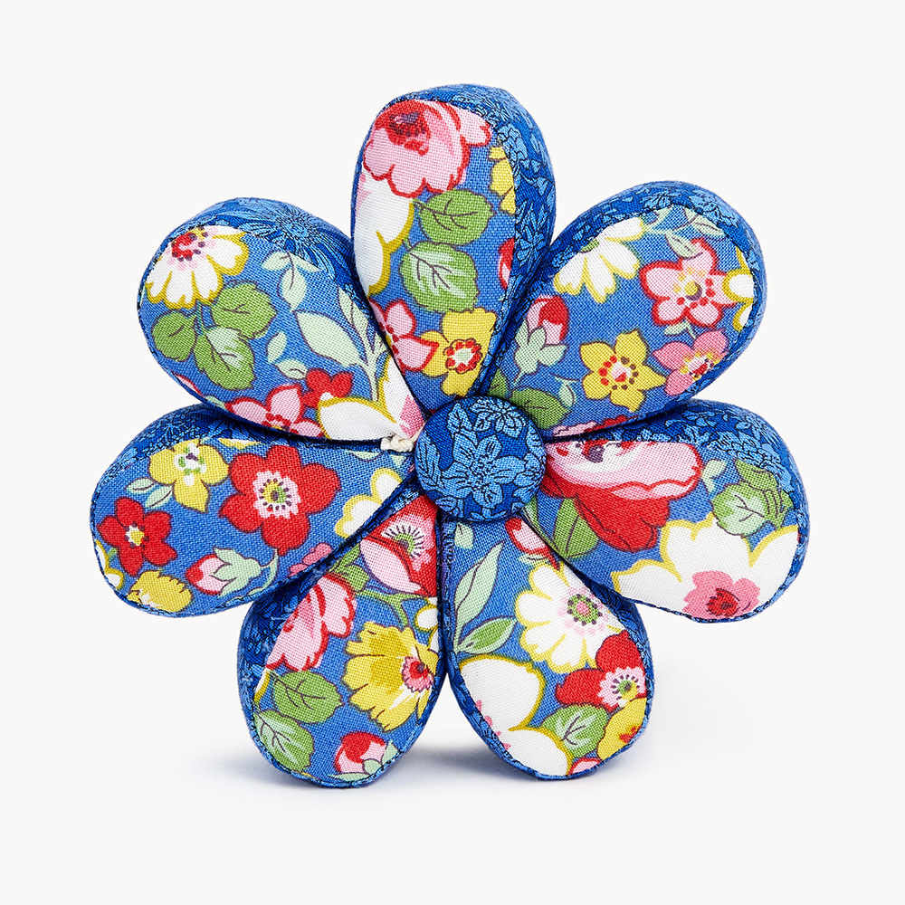 Liberty LIBERTY Flower Pin Cushion - Hedgerow Bloom