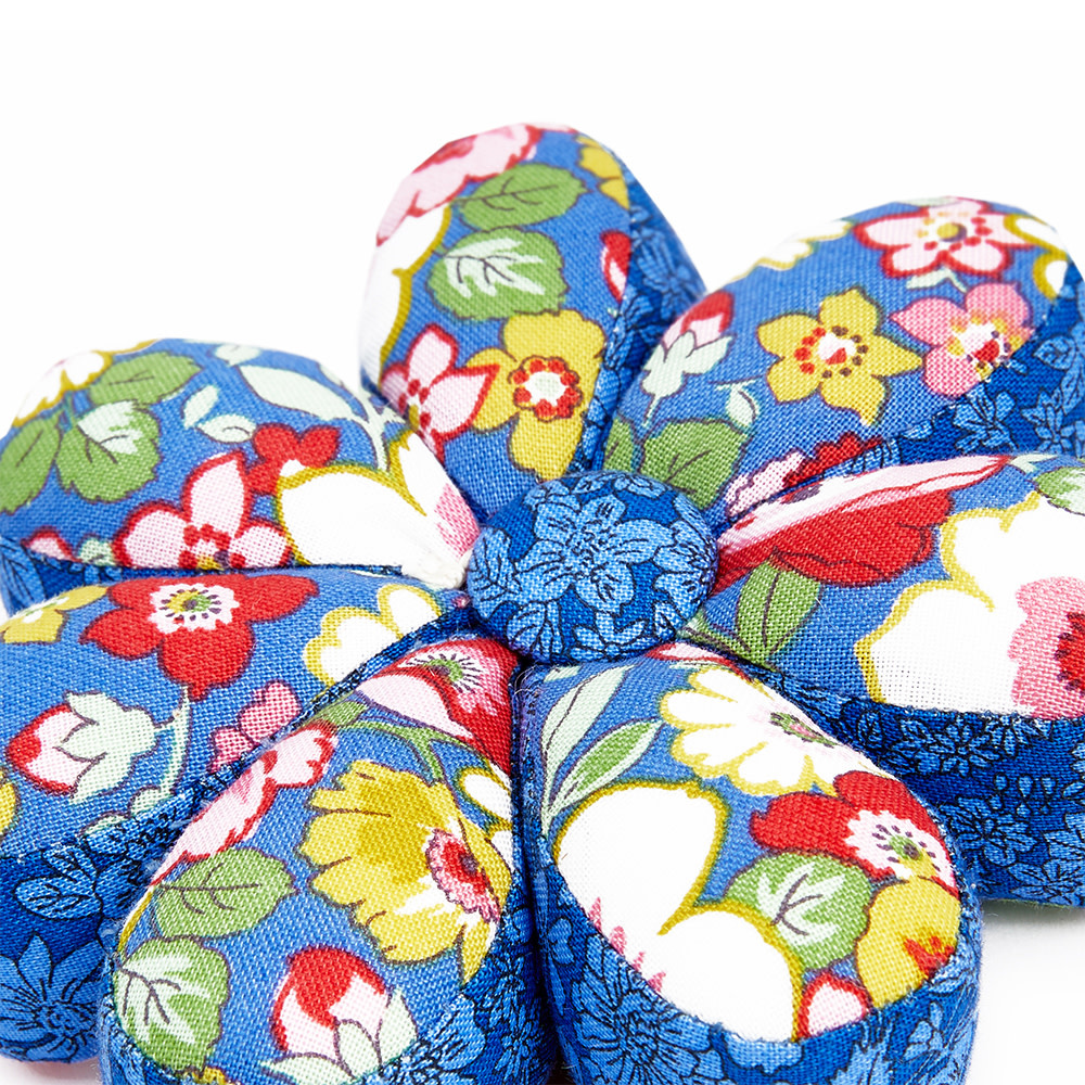 Liberty LIBERTY Flower Pin Cushion - Hedgerow Bloom