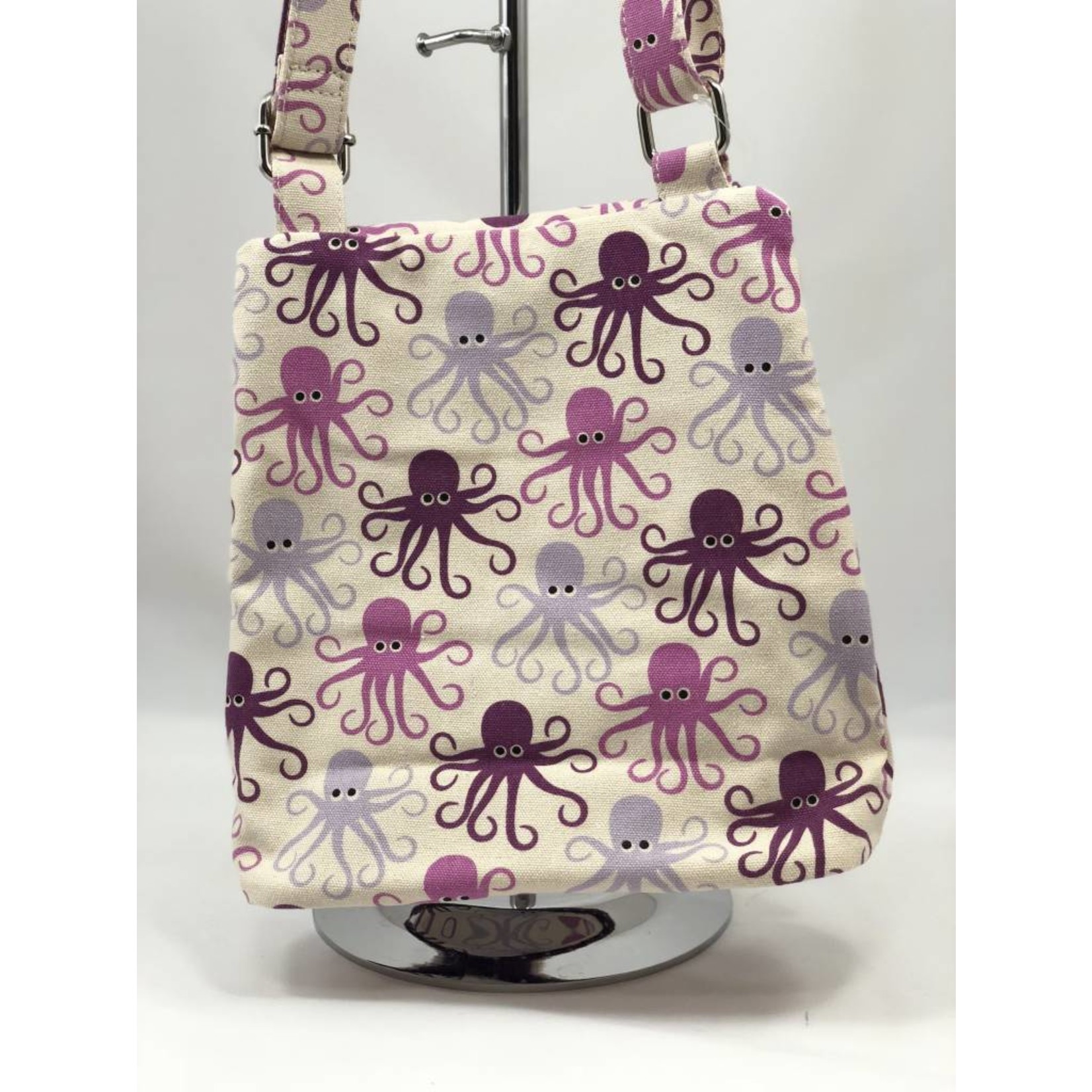 Bungalow 360 Small Messenger Bag - Octopus