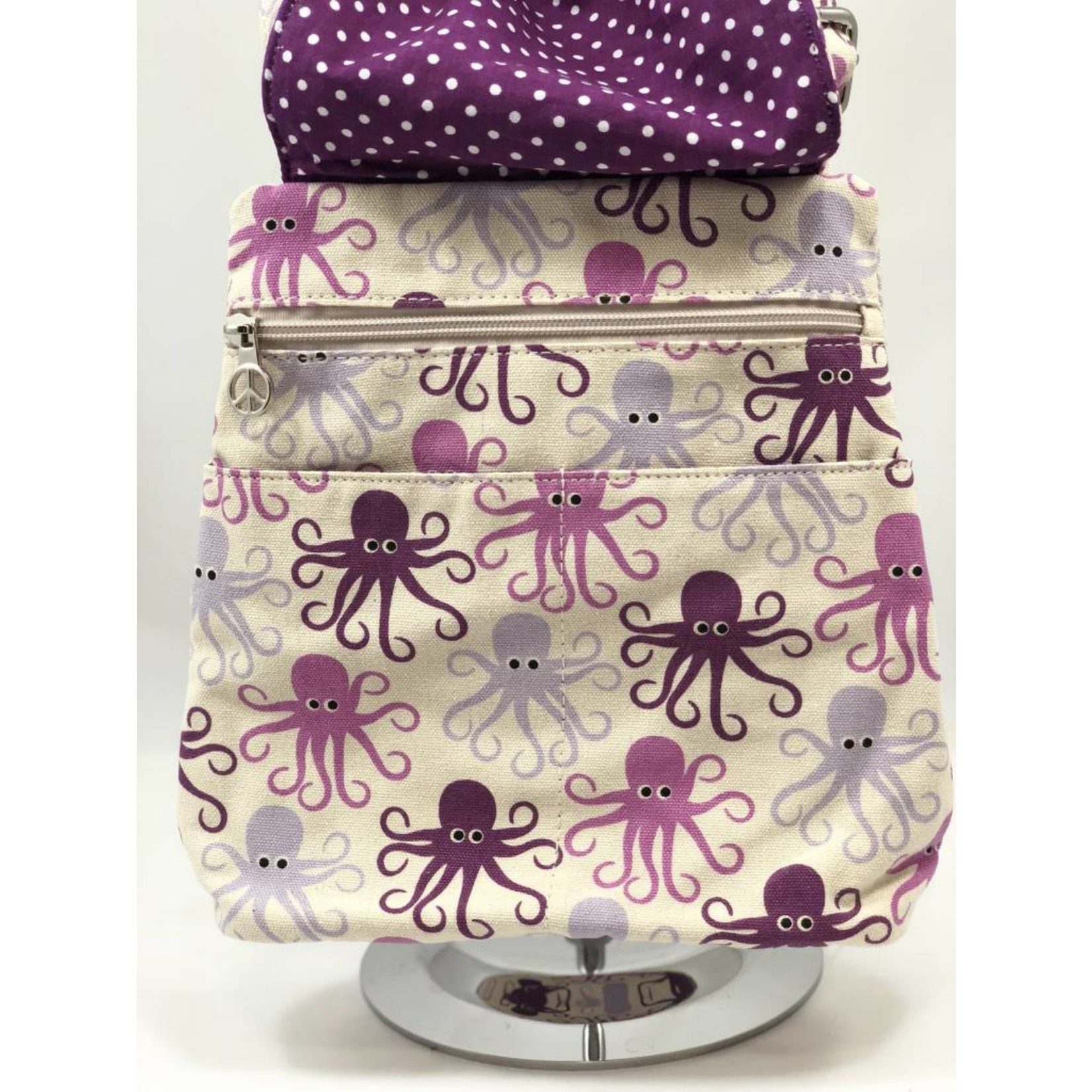 Bungalow 360 Small Messenger Bag - Octopus