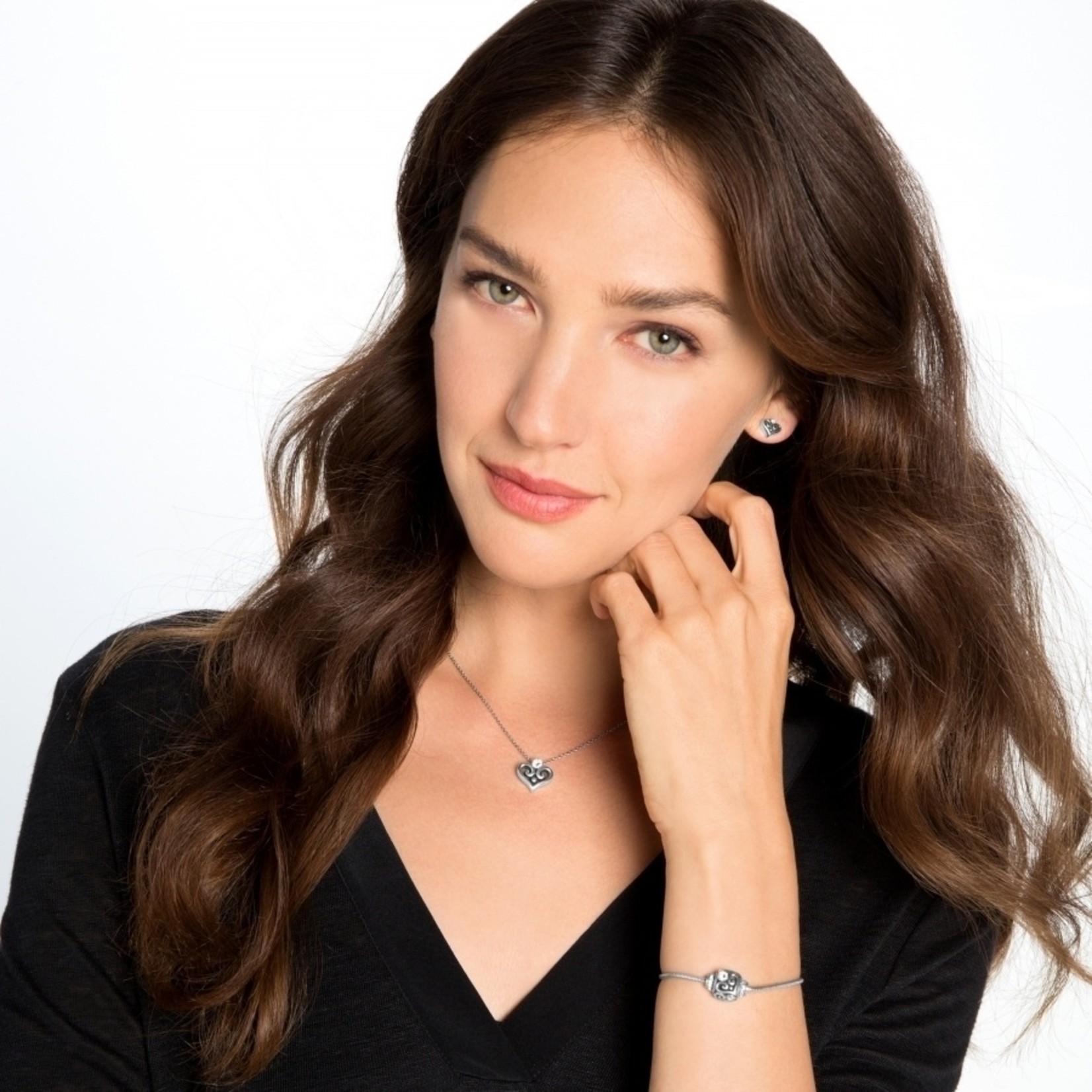 J21712 Alcazar Heart Mini Post Earrings