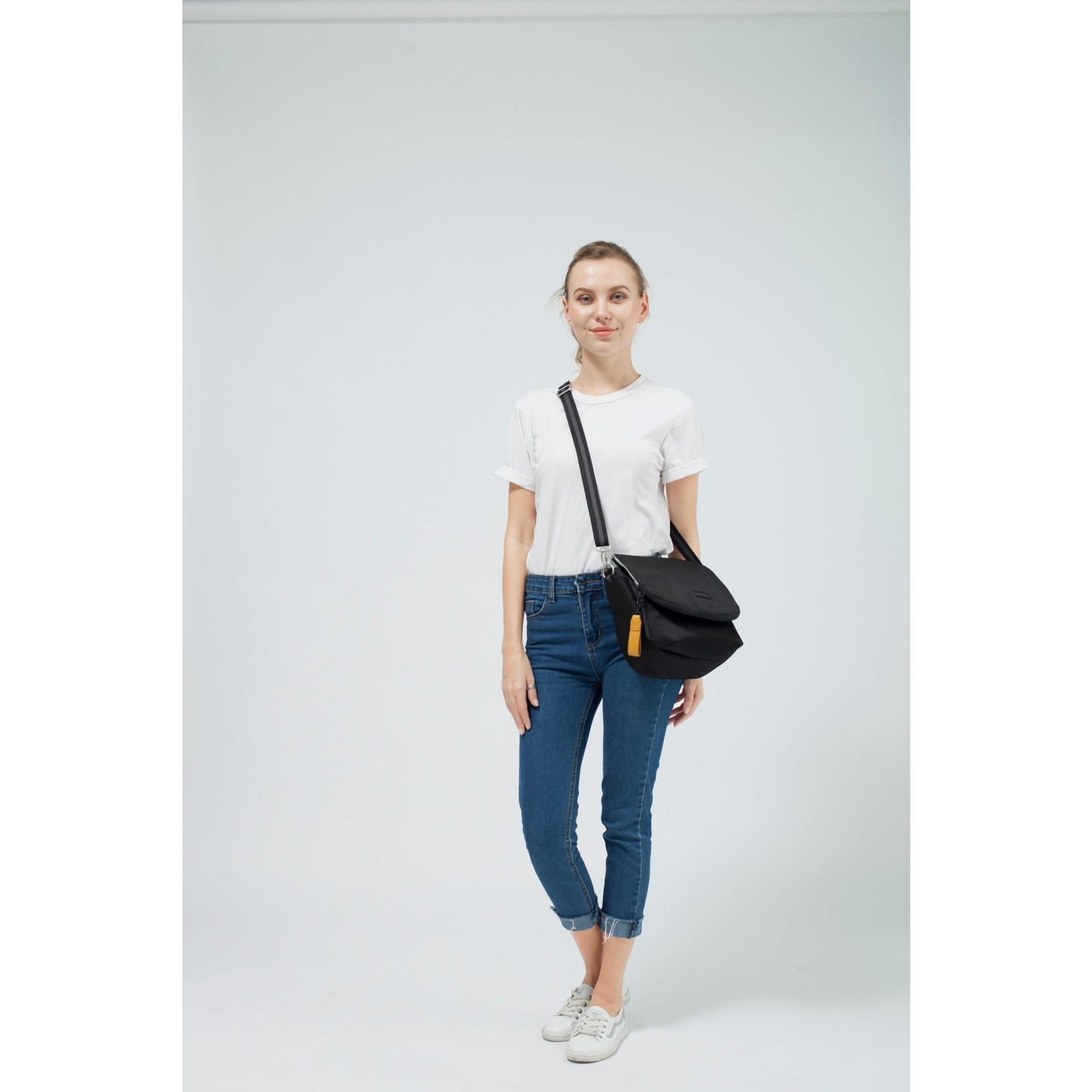 Sherpani Milli Messenger - Raven