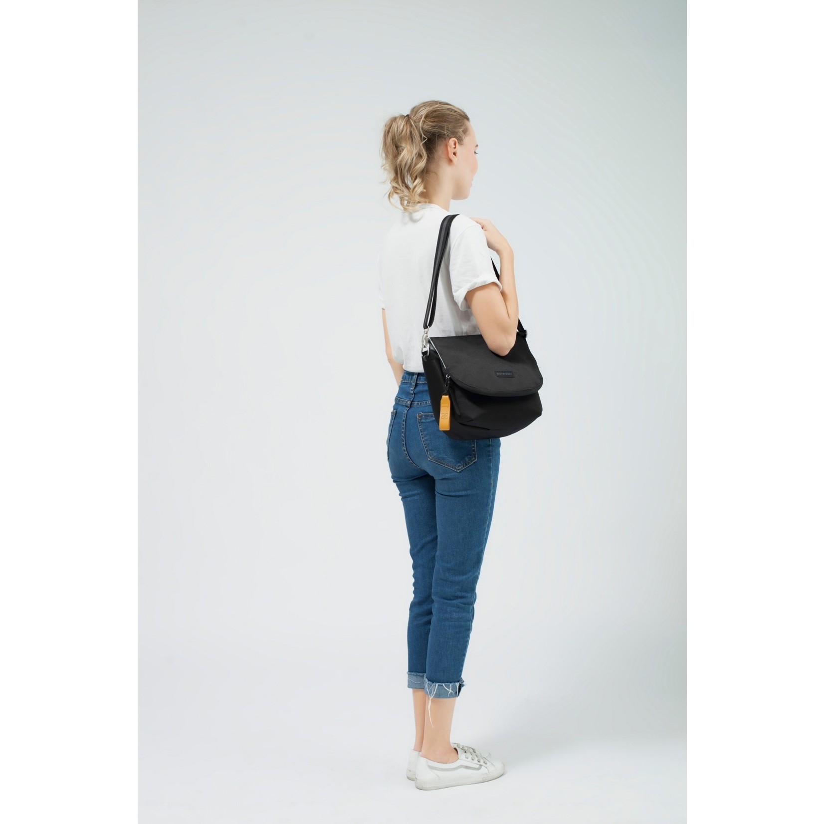 Sherpani Milli Messenger - Raven