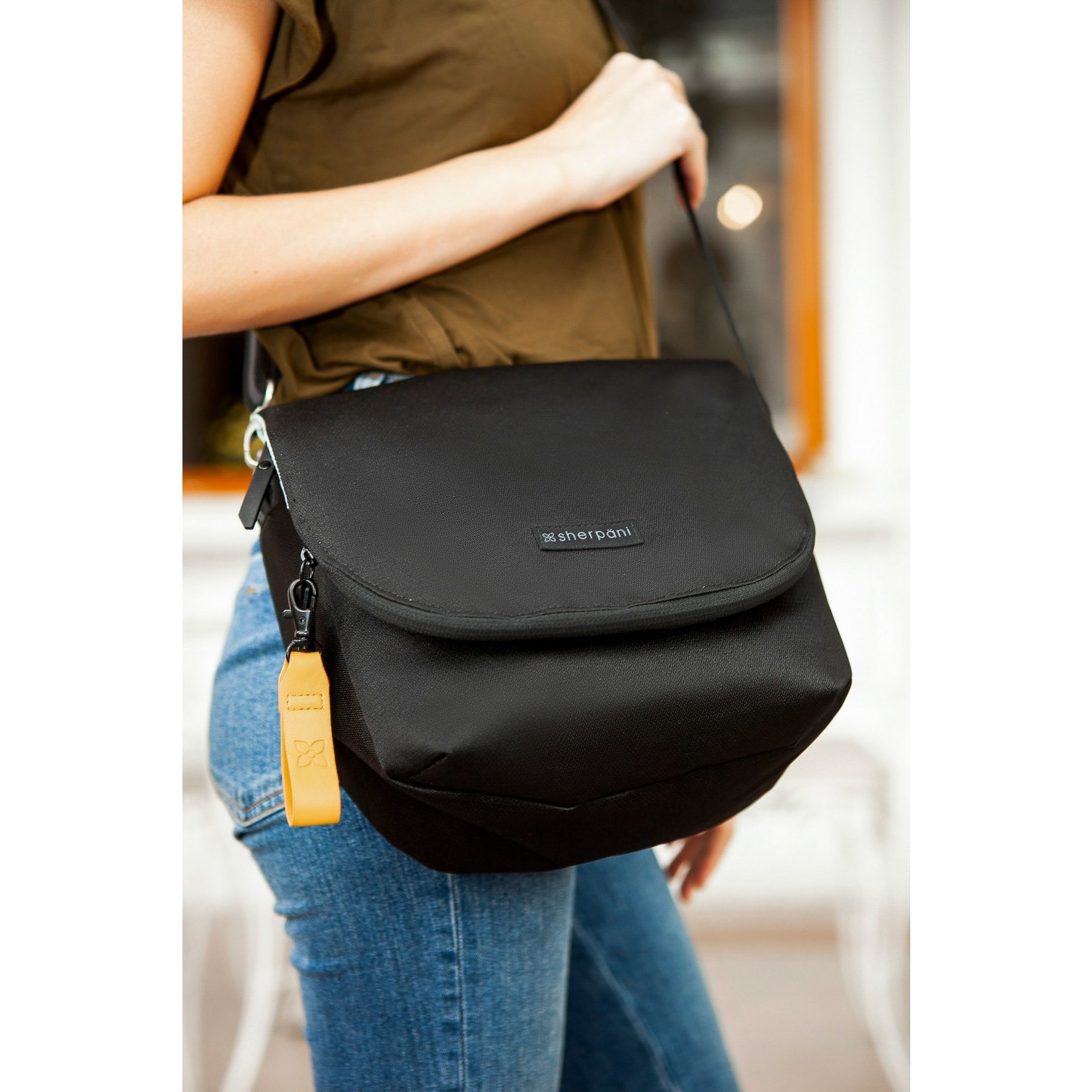 Sherpani Milli Messenger - Raven