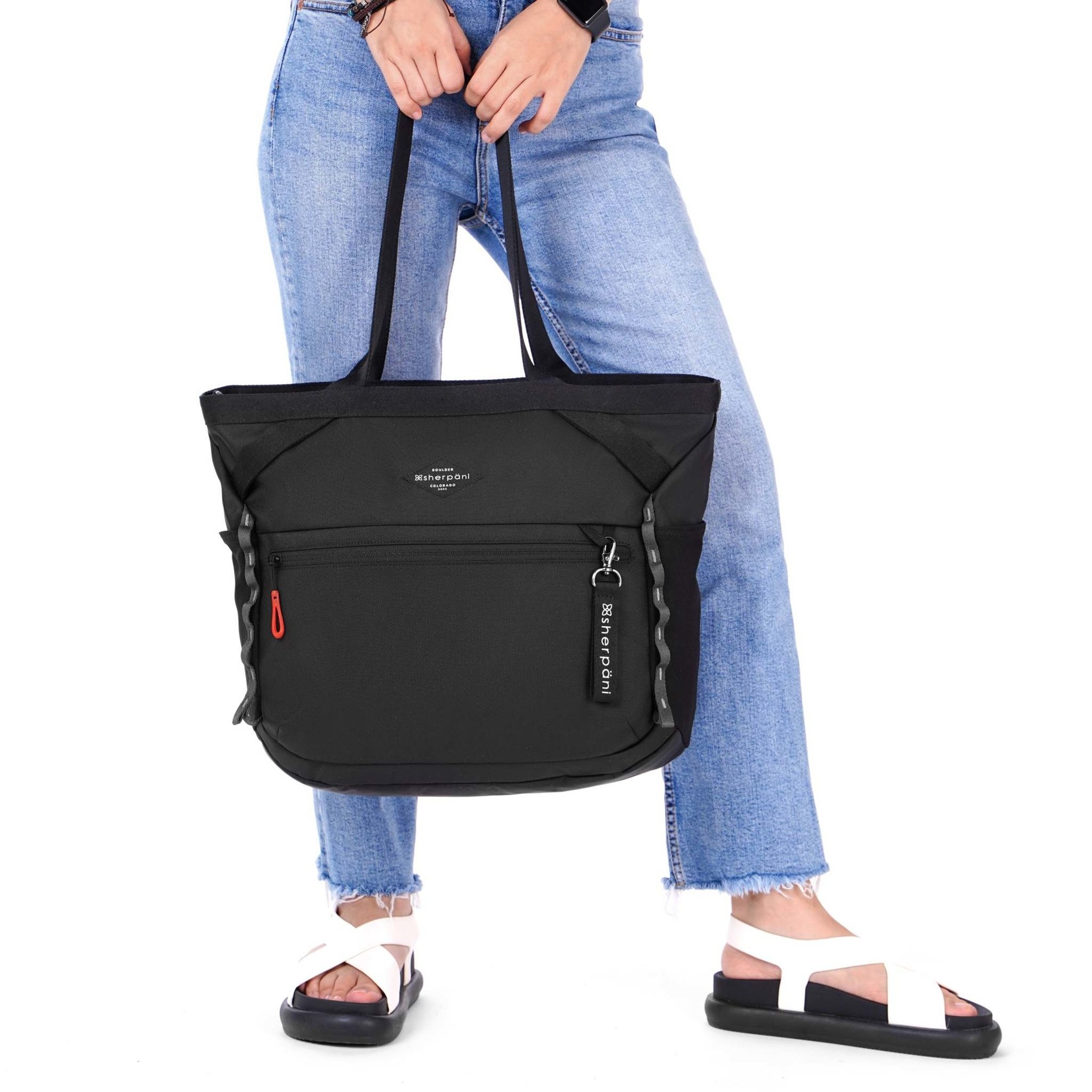 Sherpani Stride Tote - Raven SS23