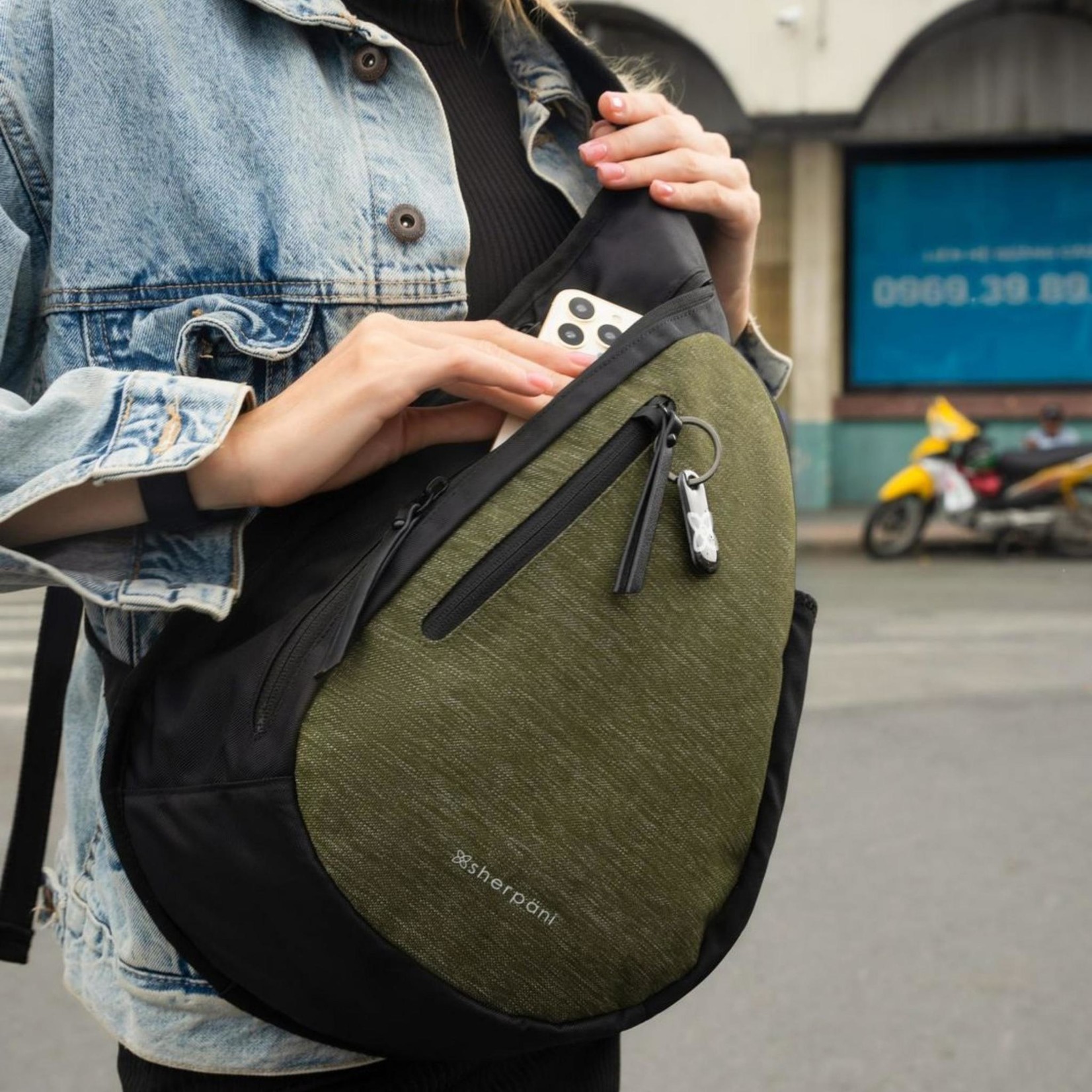 Sherpani Esprit Sling Anti-Theft: Loden