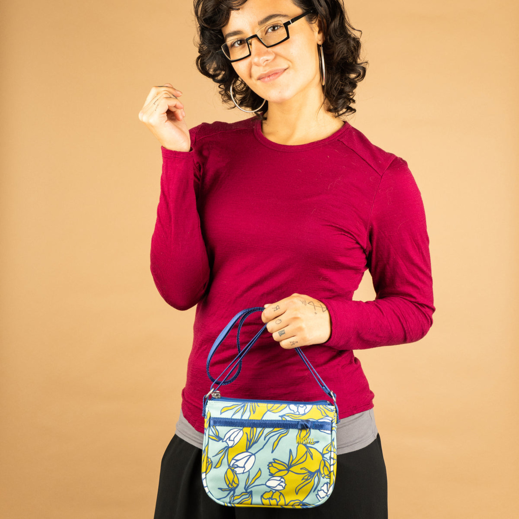 Haiku Lark Crossbody - Black In Bloom