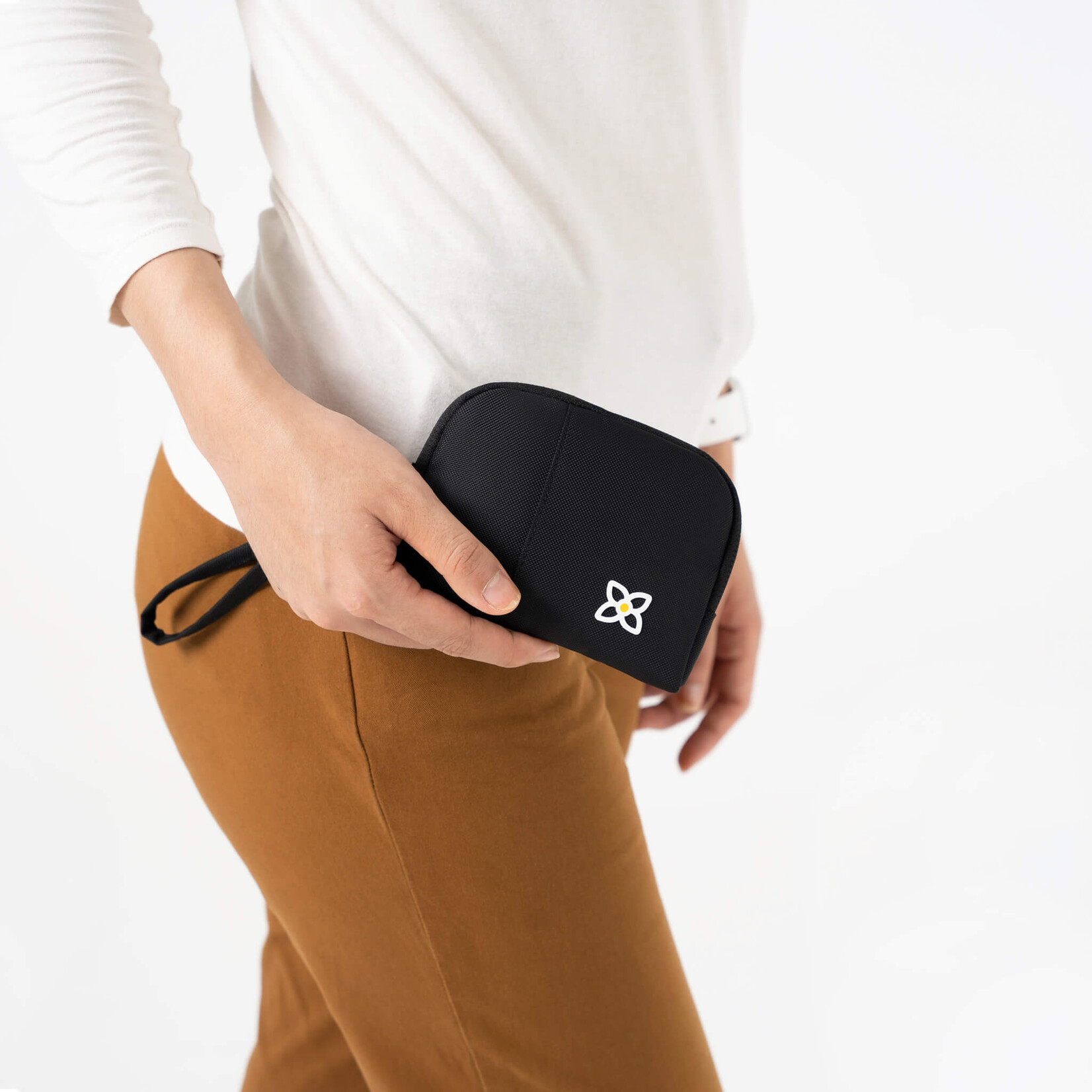 Jolie Mini Wristlet Pouch - Raven SS25