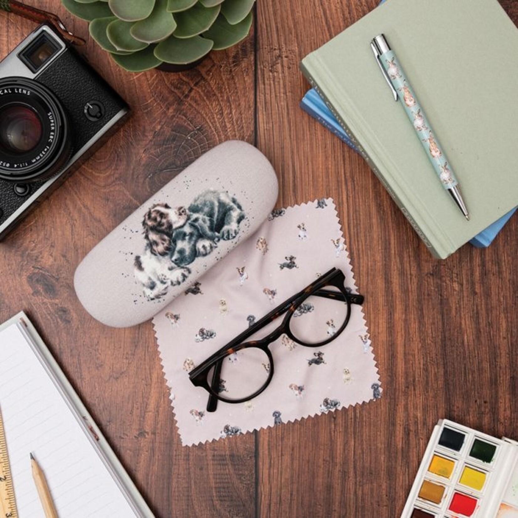 Wrendale Designs GLC014 - Eyeglass Case - 'Growing Old Together' Spaniel and Labrador