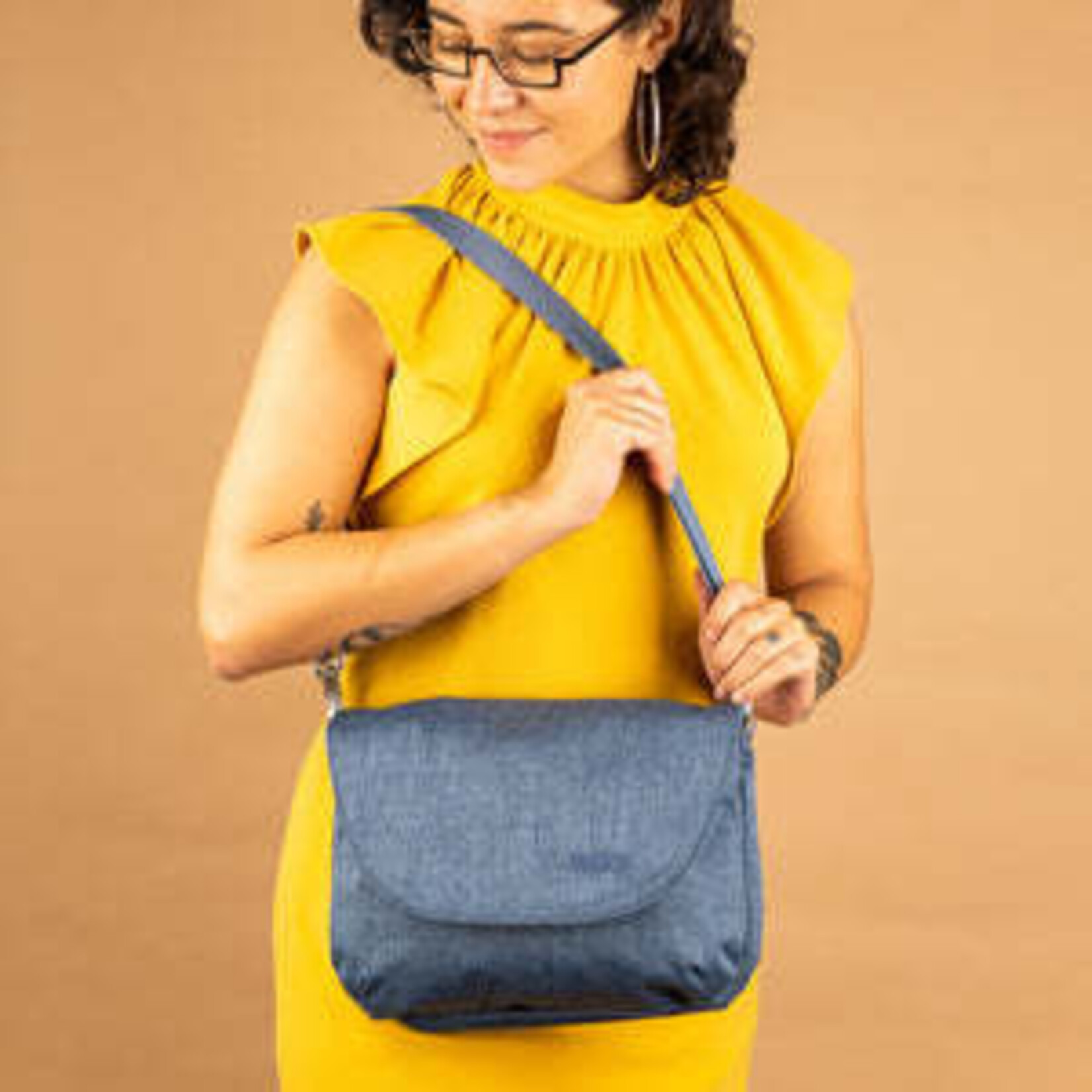 Haiku Bliss Saddle Crossbody Bag - Stone Gray