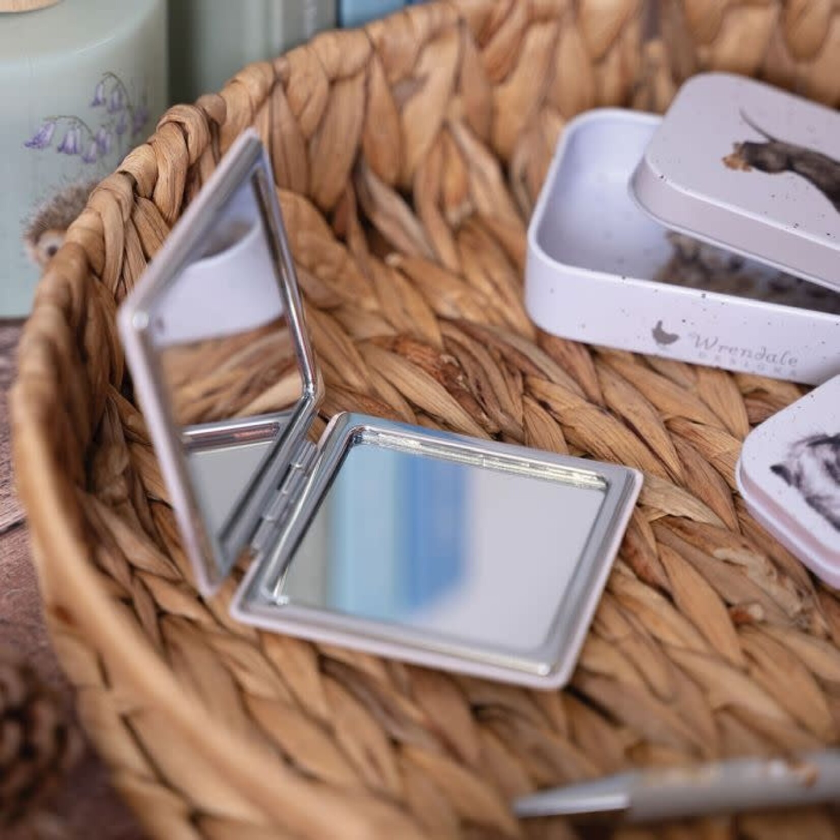 Wrendale Designs MR018 Compact Mirror - 'Wisteria Wishes' Hummingbird