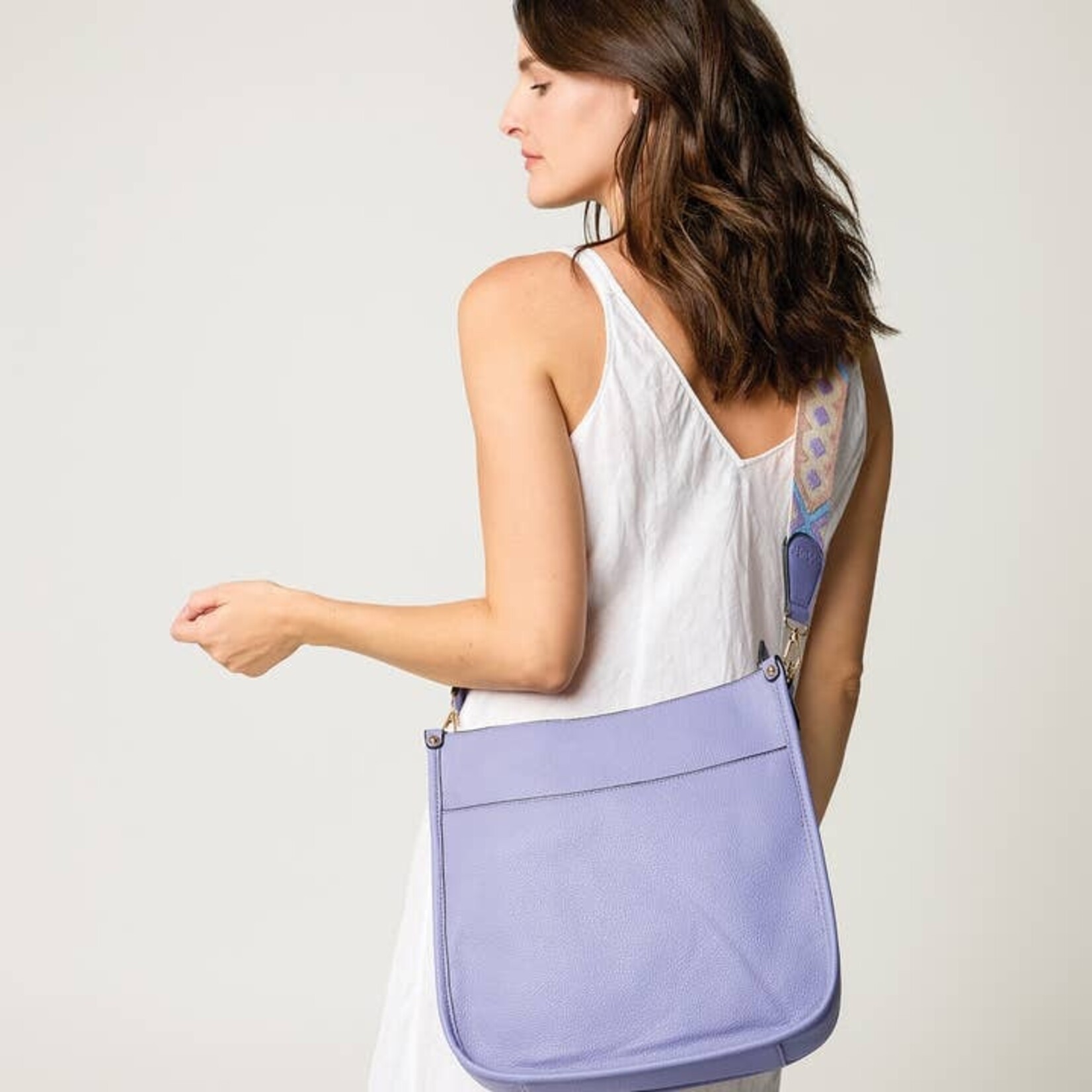 Jen & Co M1977-BR:  Chloe Crossbody - Brown