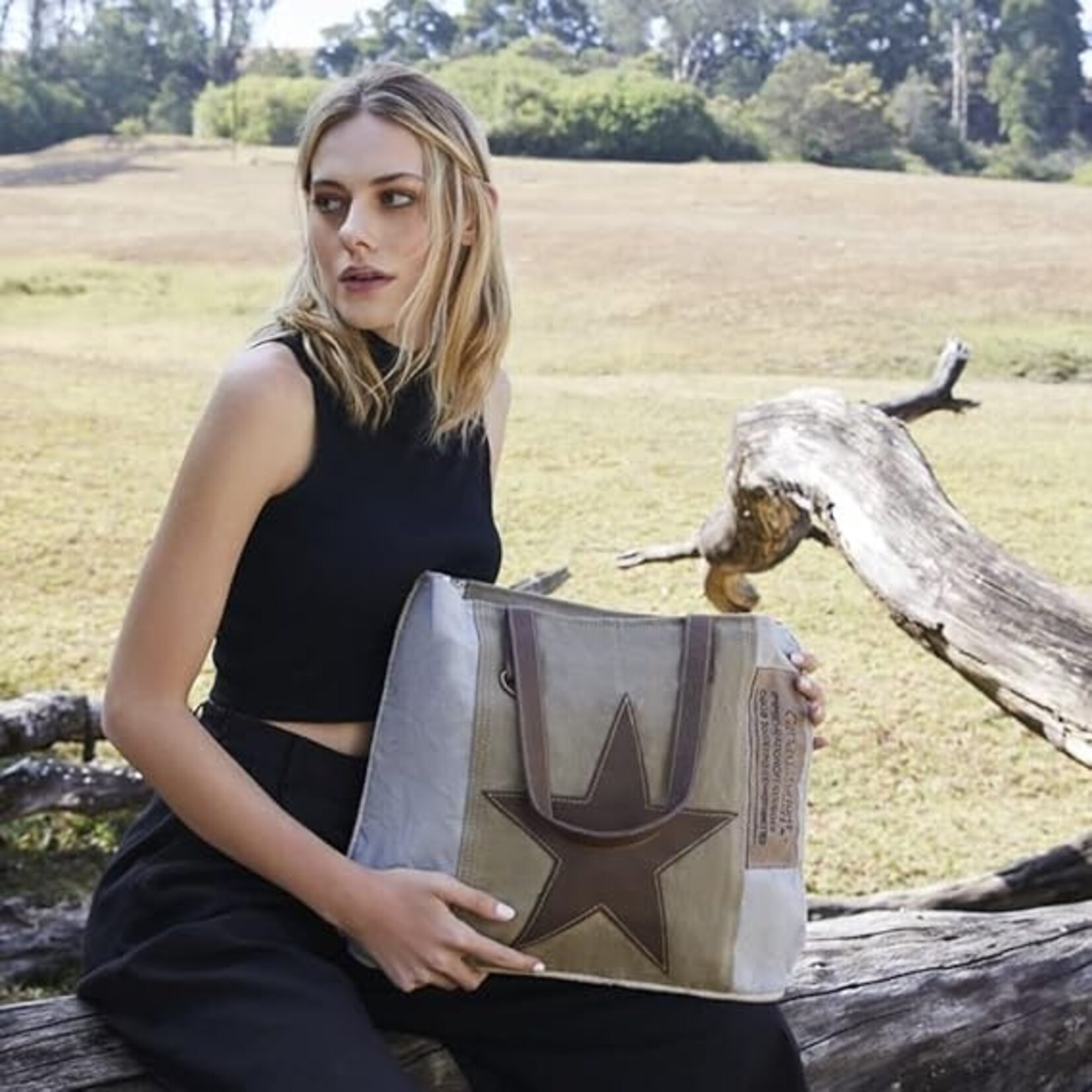 Myra Bags S-5250 Edgy Star Tote SS23