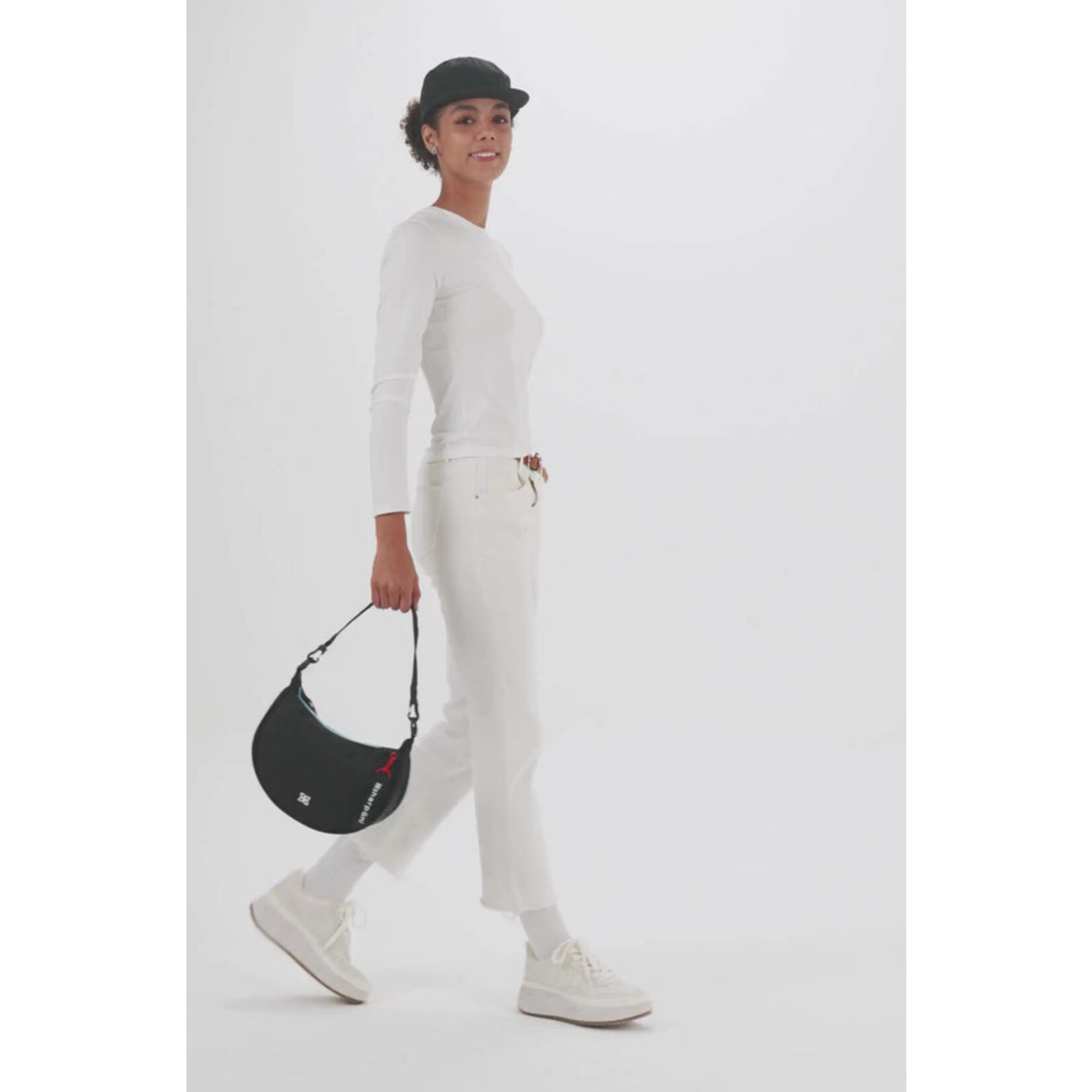 Sherpani Mina Crossbody - Chromatic FW25