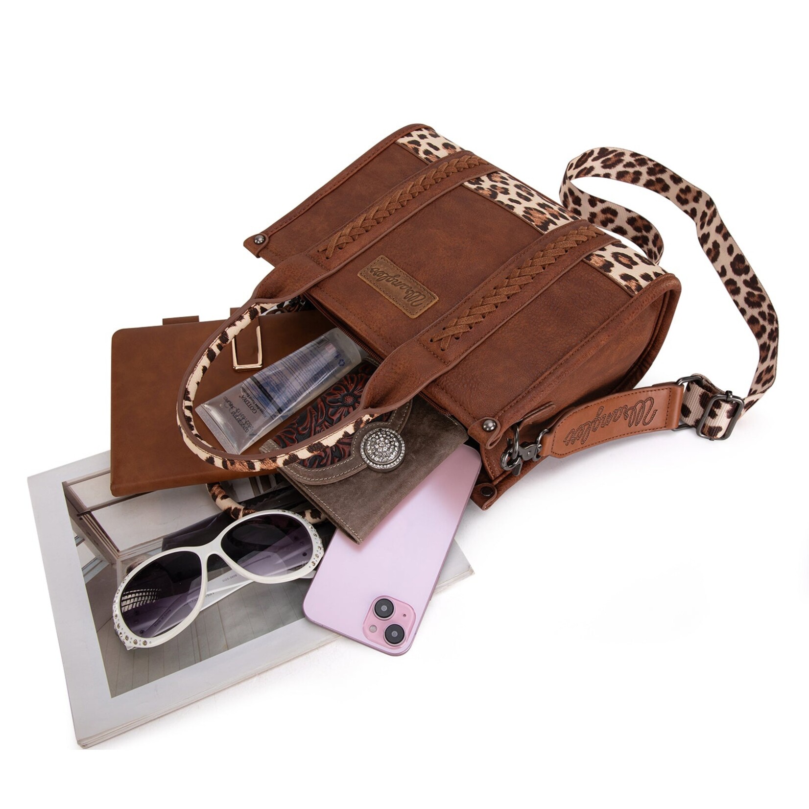 Montana West USA WG102-8120S - Light Brown - Wrangler Leopard Print CC Tote / Crossbody