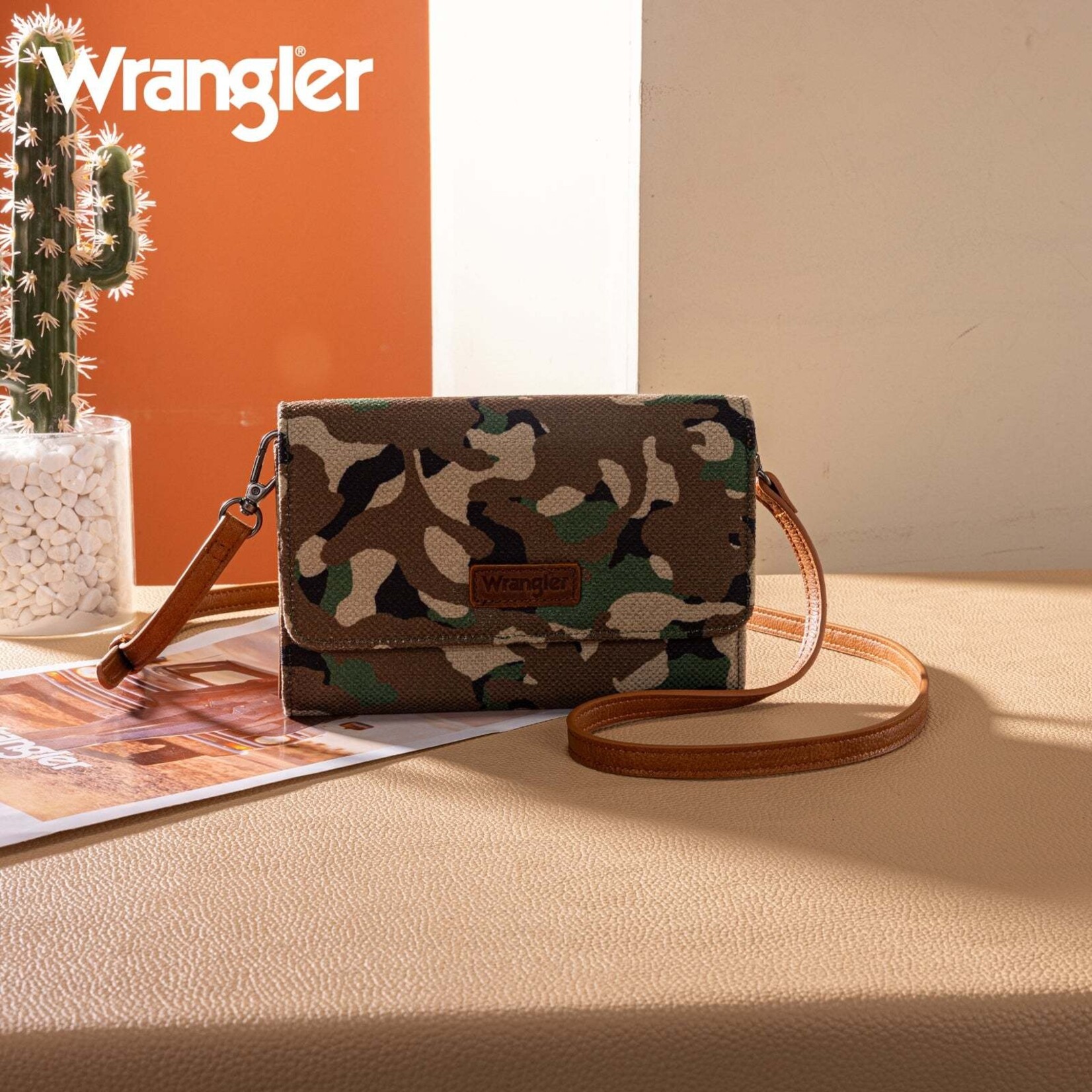 Wrangler WG286-1833GN - Green - Wrangler Camo Print Canvas Clutch / Crossbody