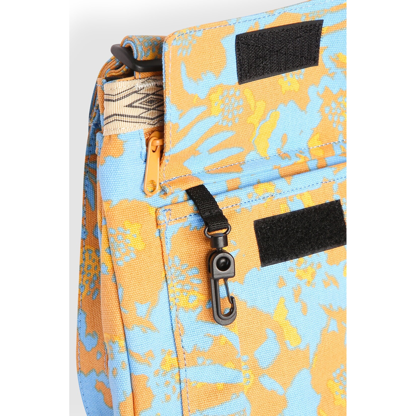 Kavu Keeper - Sky Bloom SS25