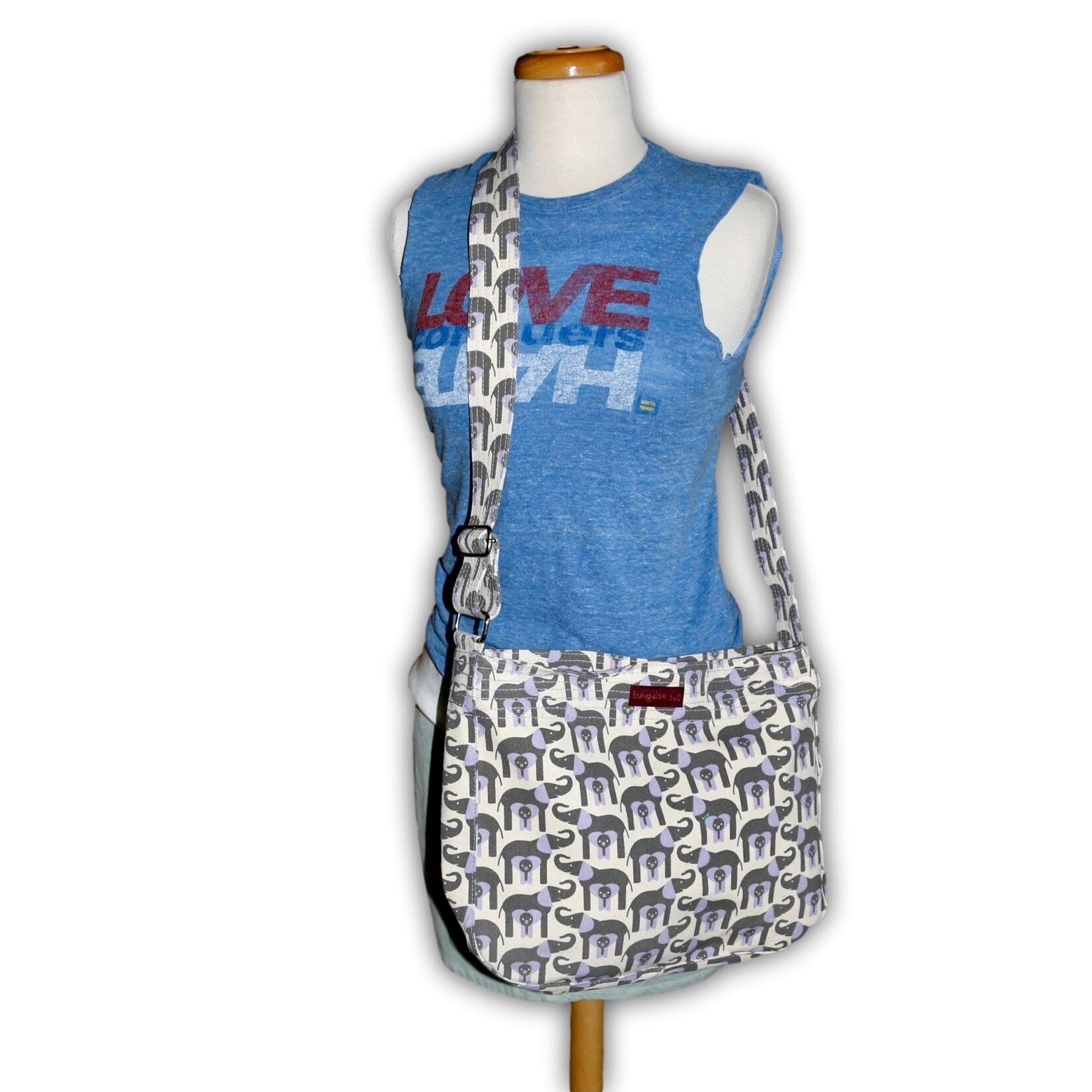 Bungalow 360 Messenger Bag - Elephant