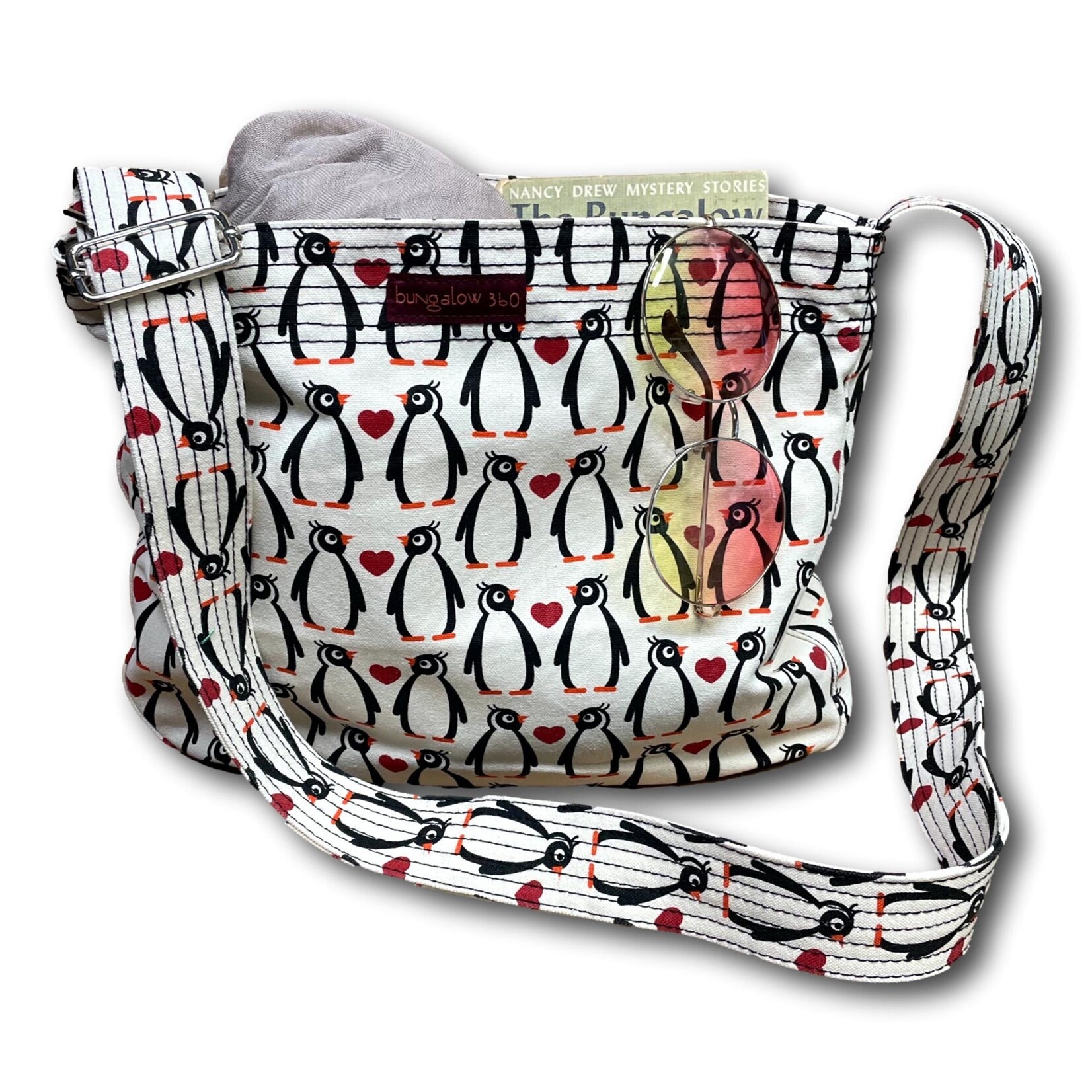 Bungalow 360 Messenger Bag - Penguin
