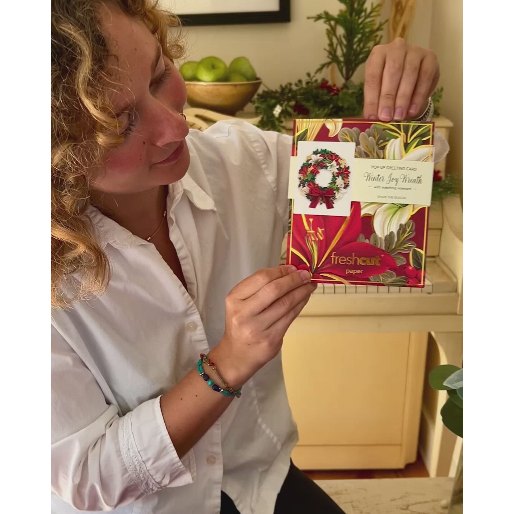 FreshCut Paper Christmas Mini Pop-Up - Winter Joy Wreath
