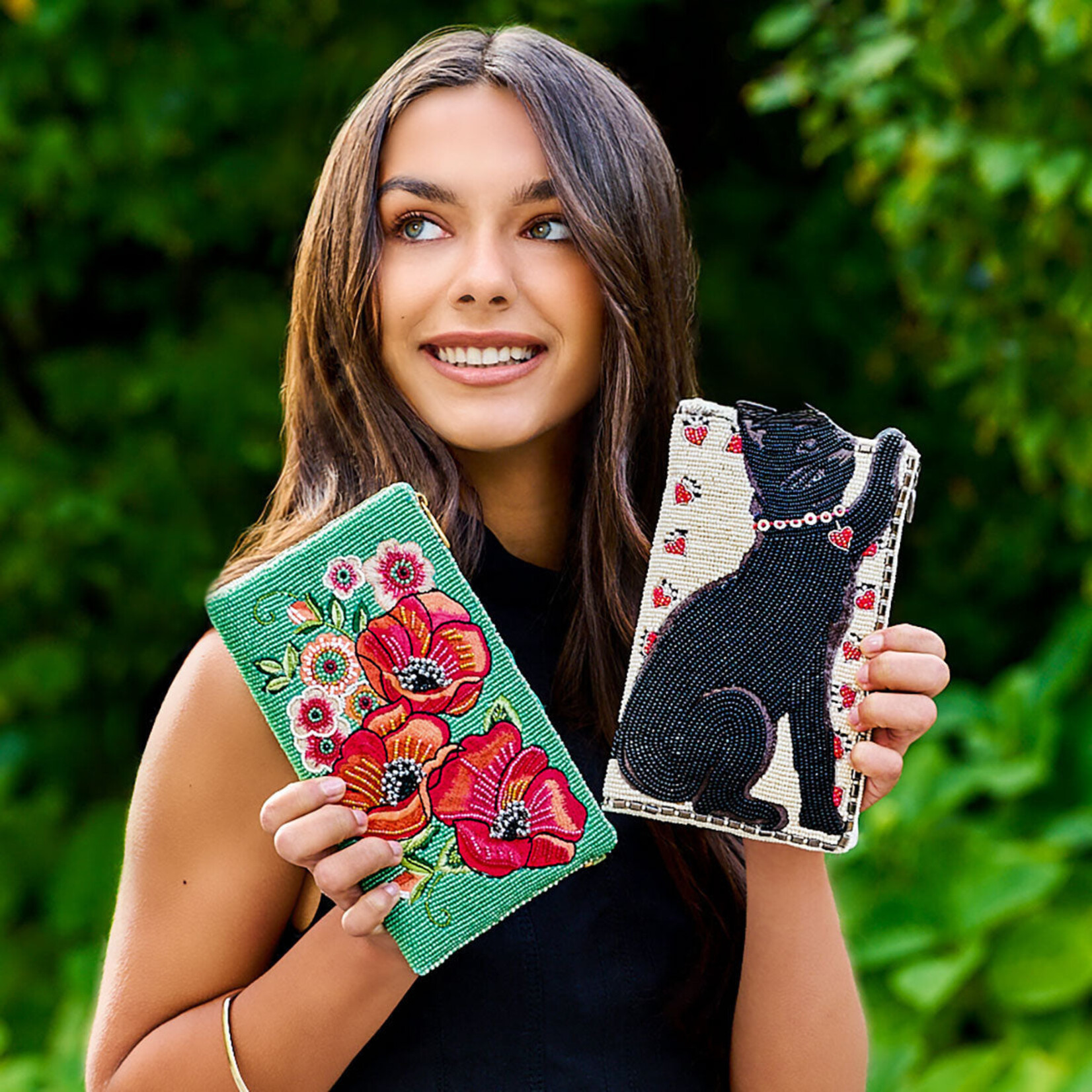 Mary Frances Accessories CPGP S002-496 Purr-Suit Kitty Cat and Yarn Crossbody Beaded Phone Bag