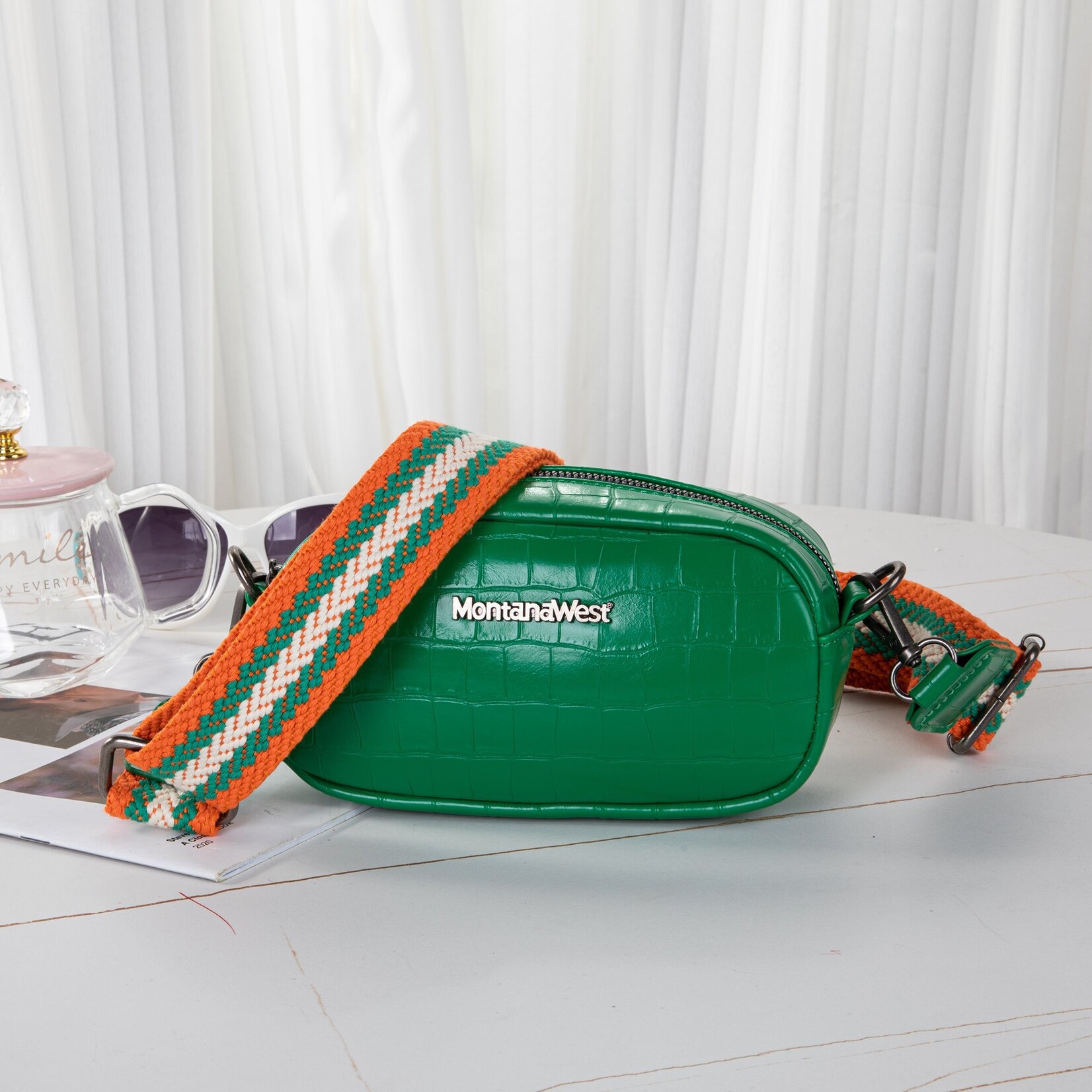 Montana West Inc MWC-086CDGN - Dark Green - Montana West Small Crossbody Bag/Camera Bag