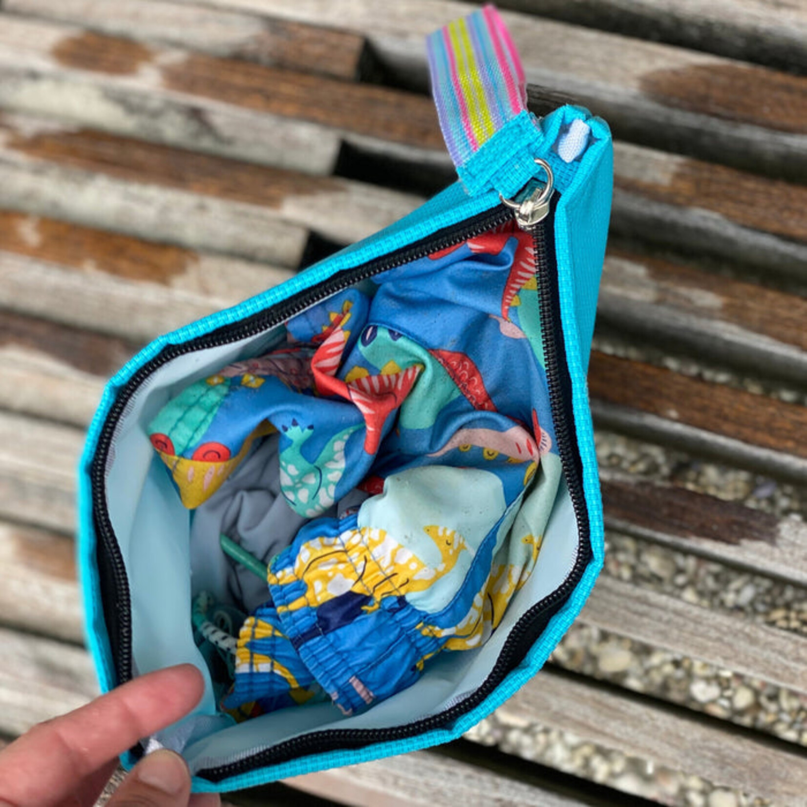 Scout Bags 19330 - Cabana Clutch - Bubblegum and Watermelon