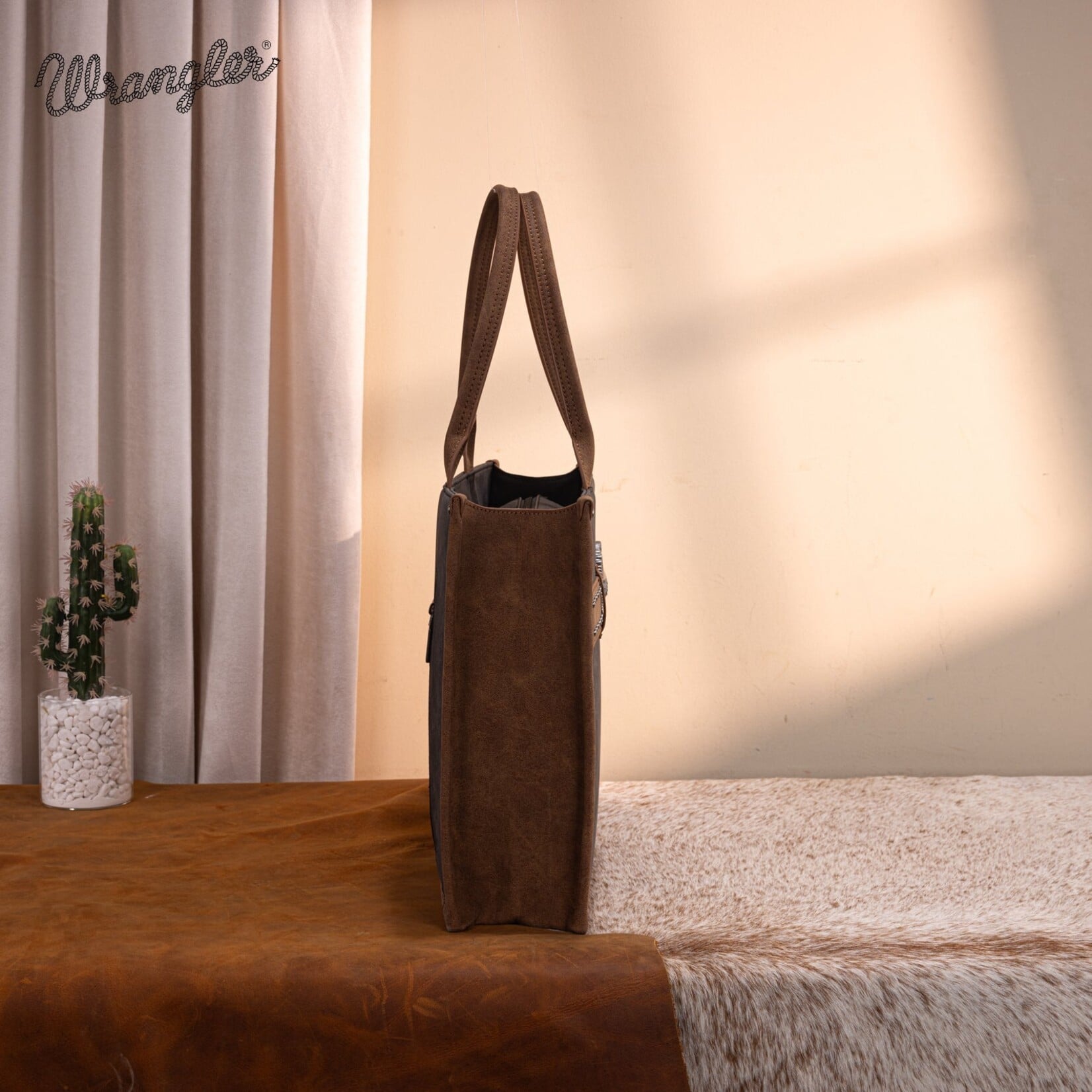 Wrangler WG250G-8119BK - Black - Wrangler Buckle CC Large Tote