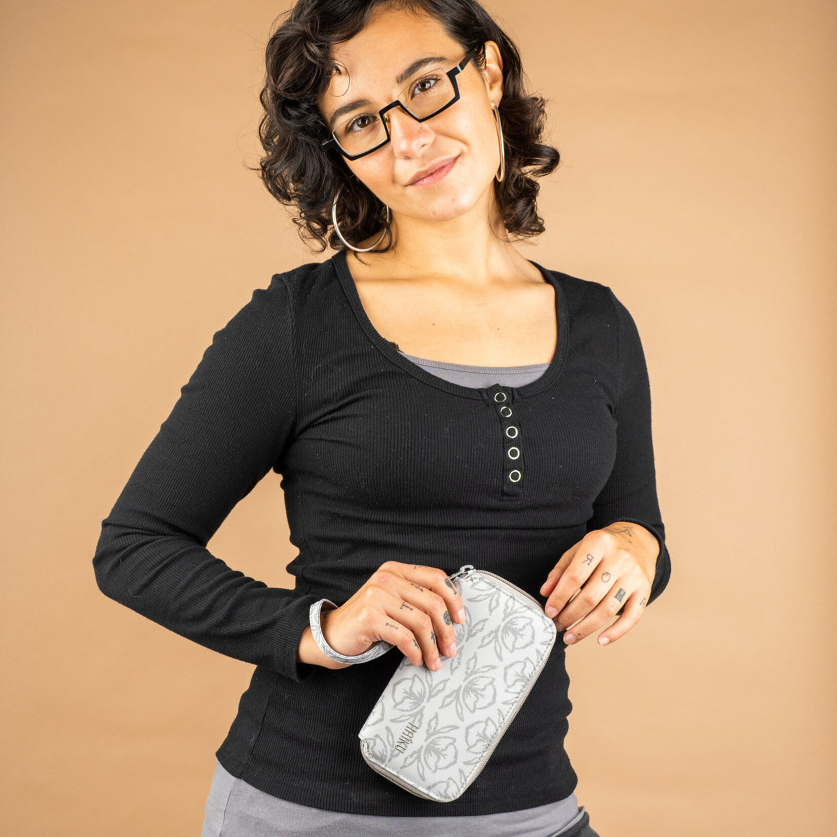 Haiku Intrepid Wallet - Stone Gray 2026