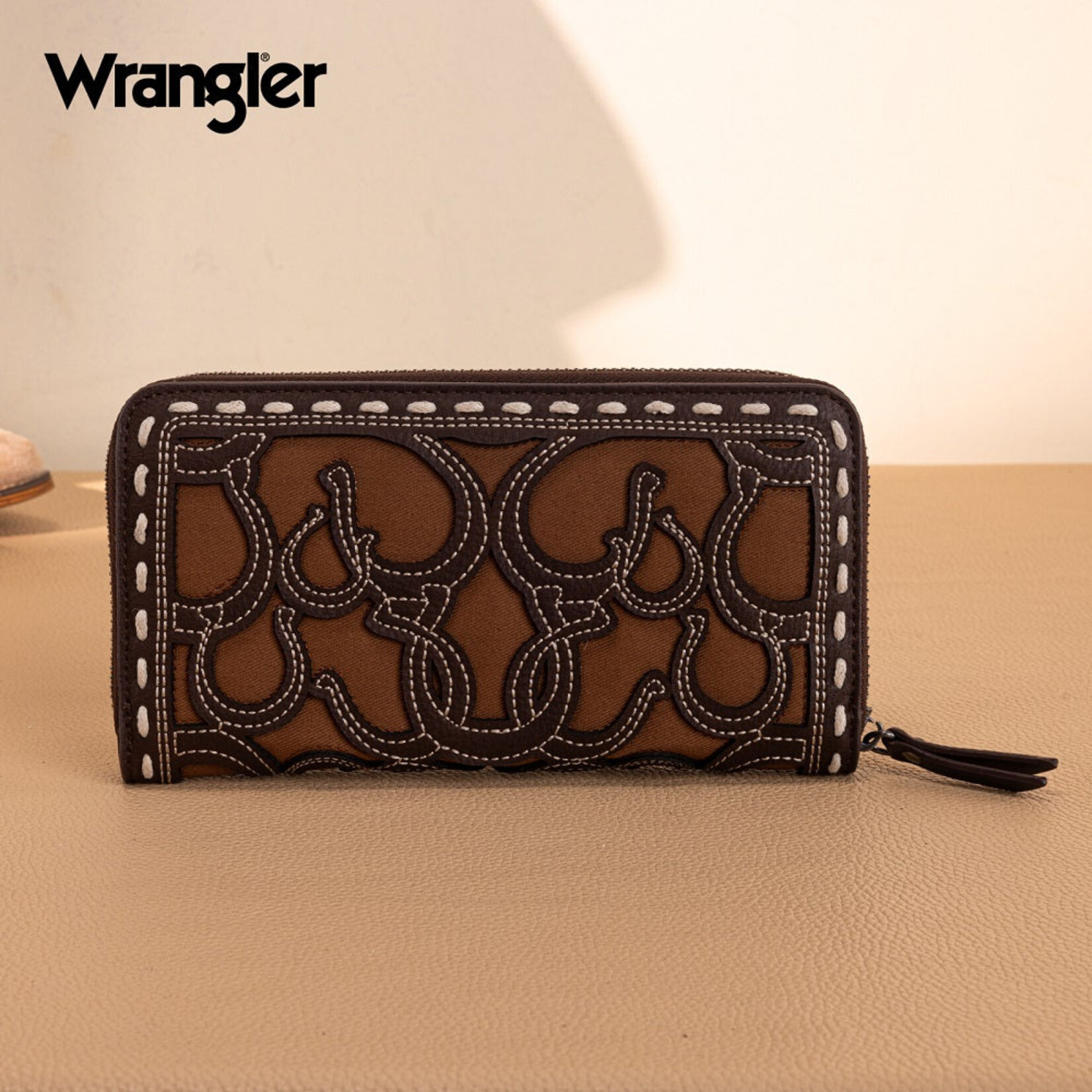 Wrangler WG292-W082CF - Coffee - Wrangler Horseshoe Cutout Zip Around Wallet
