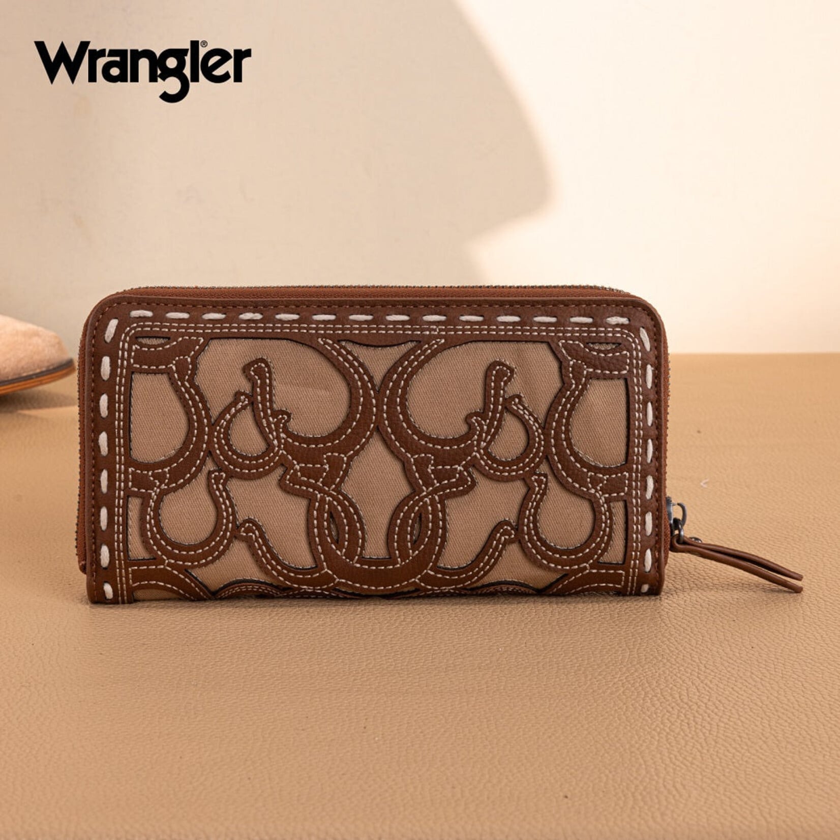 Wrangler WG292-W082BR - Brown - Wrangler Horseshoe Cutout Zip Around Wallet