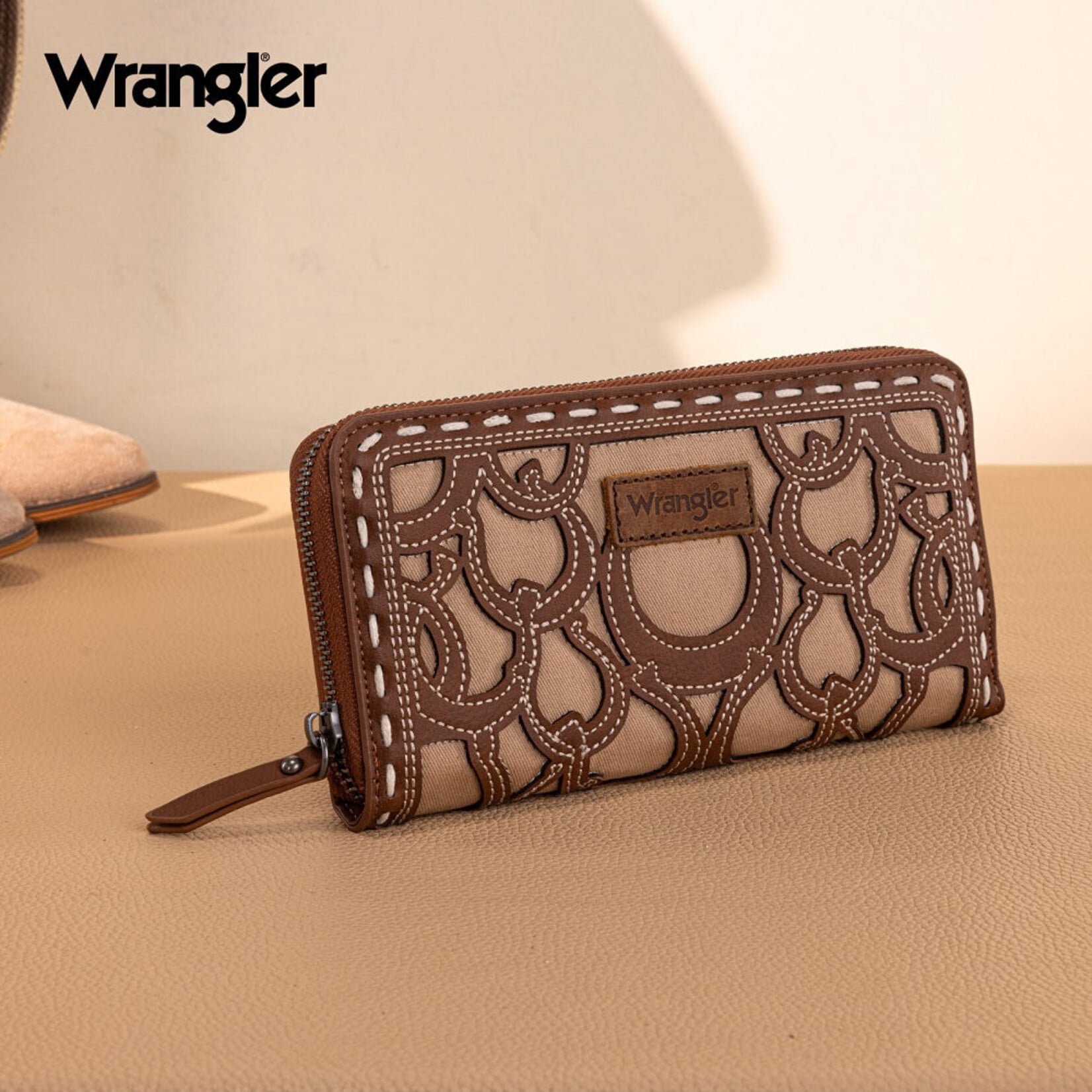 Wrangler WG292-W082BR - Brown - Wrangler Horseshoe Cutout Zip Around Wallet