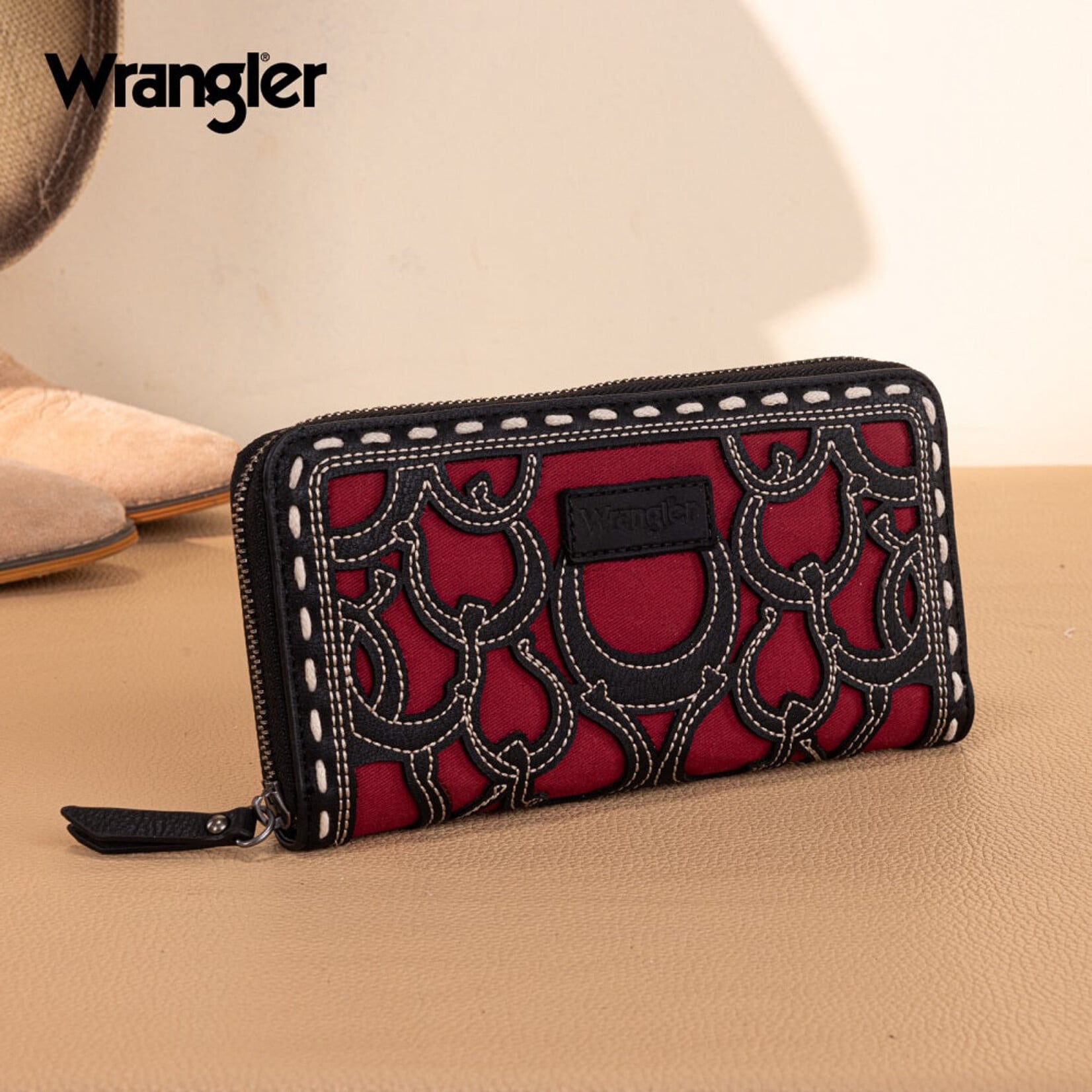 Wrangler WG292-W082BK - Black - Wrangler Horseshoe Cutout Zip Around Wallet