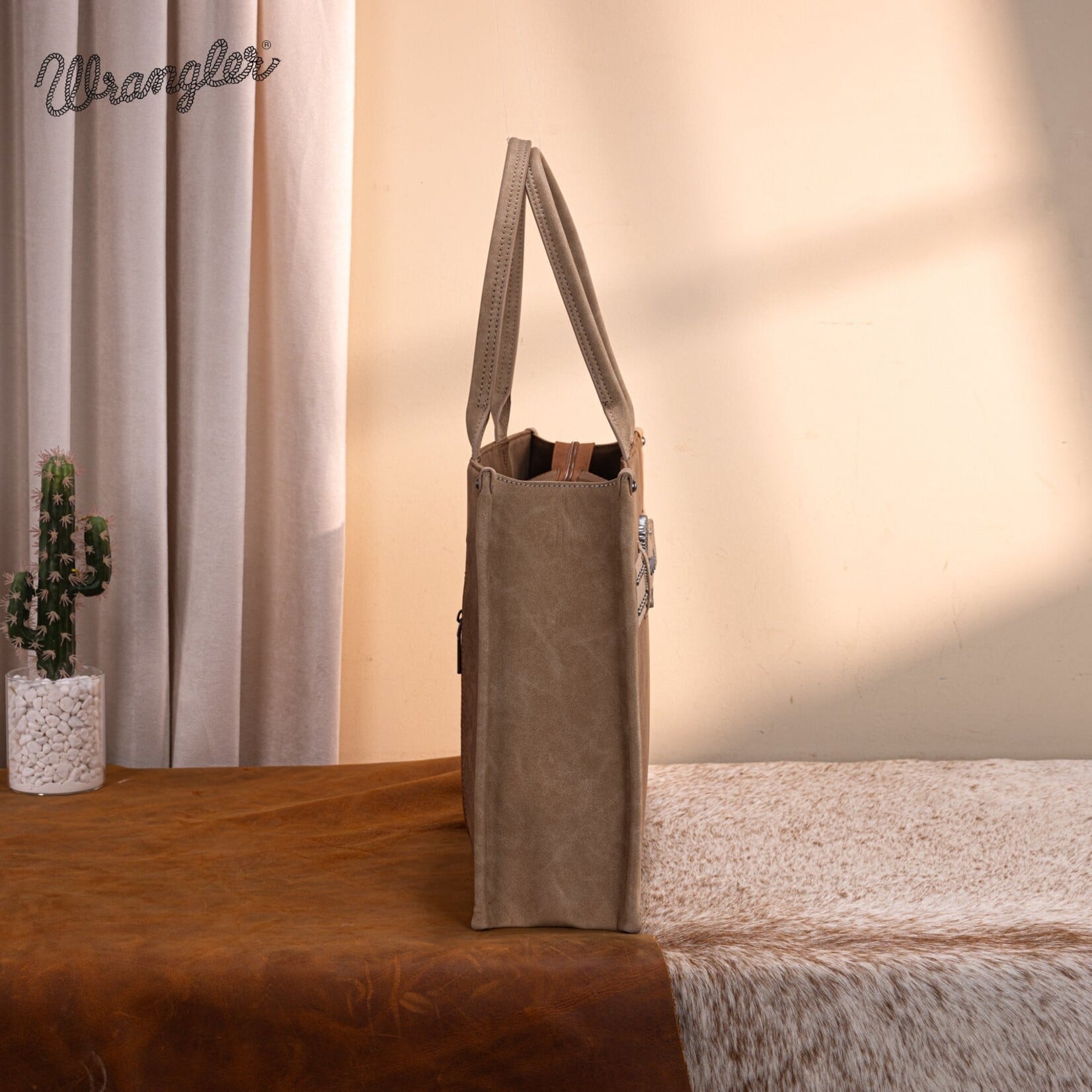Wrangler WG250G-8119BR - Brown - Wrangler Buckle CC Large Tote