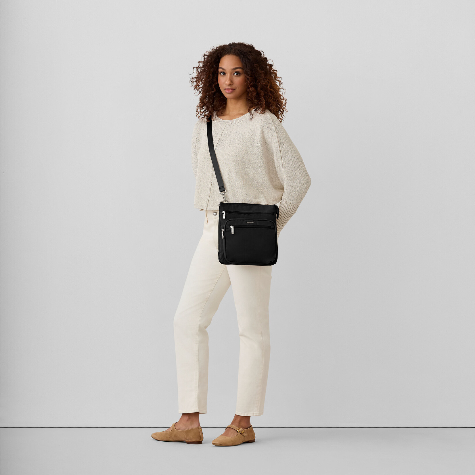 Baggallini Modern Everywhere Out and About Crossbody - Black 2026