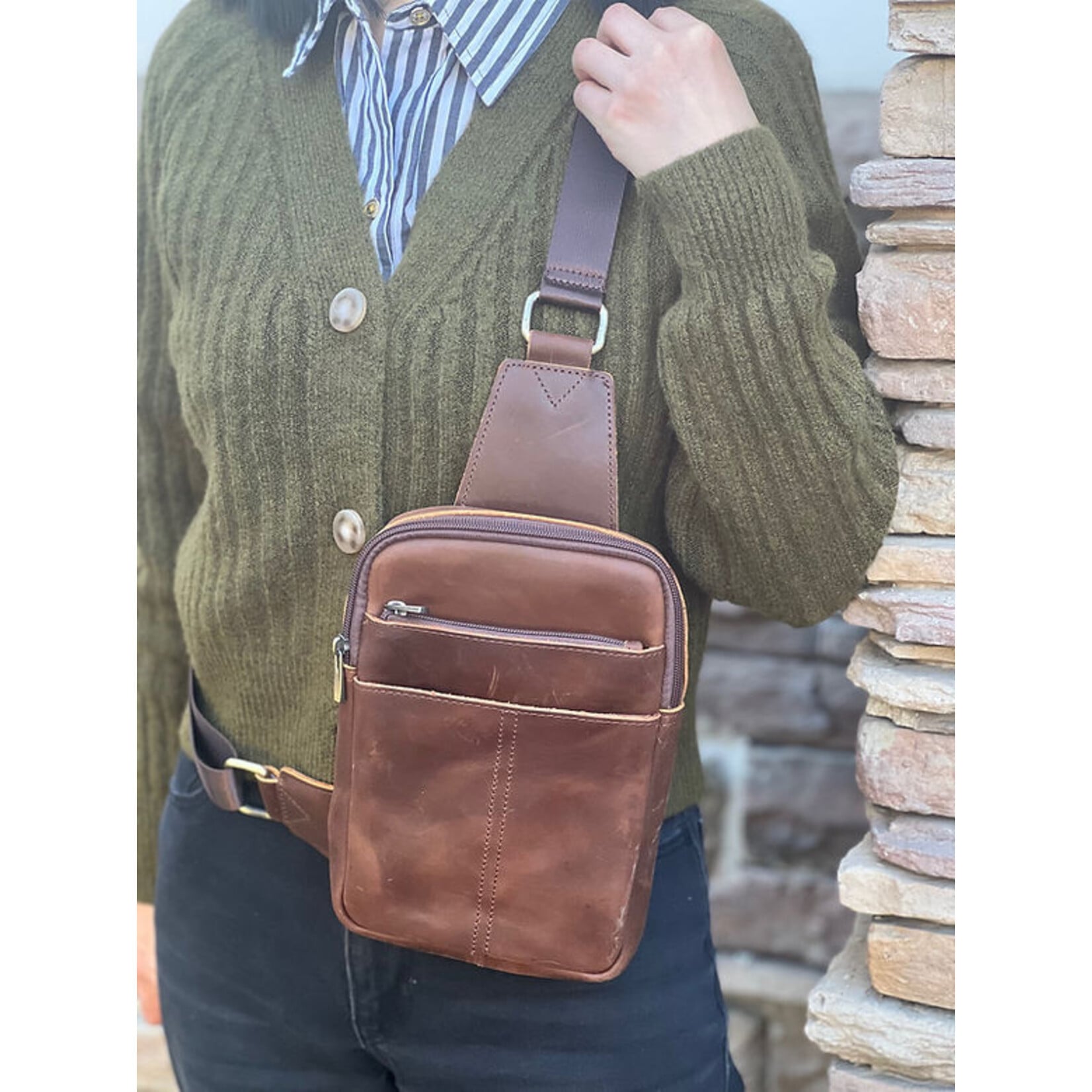 R Leathers W015 BN - Brown - Crazy Horse Leather Travel Bag
