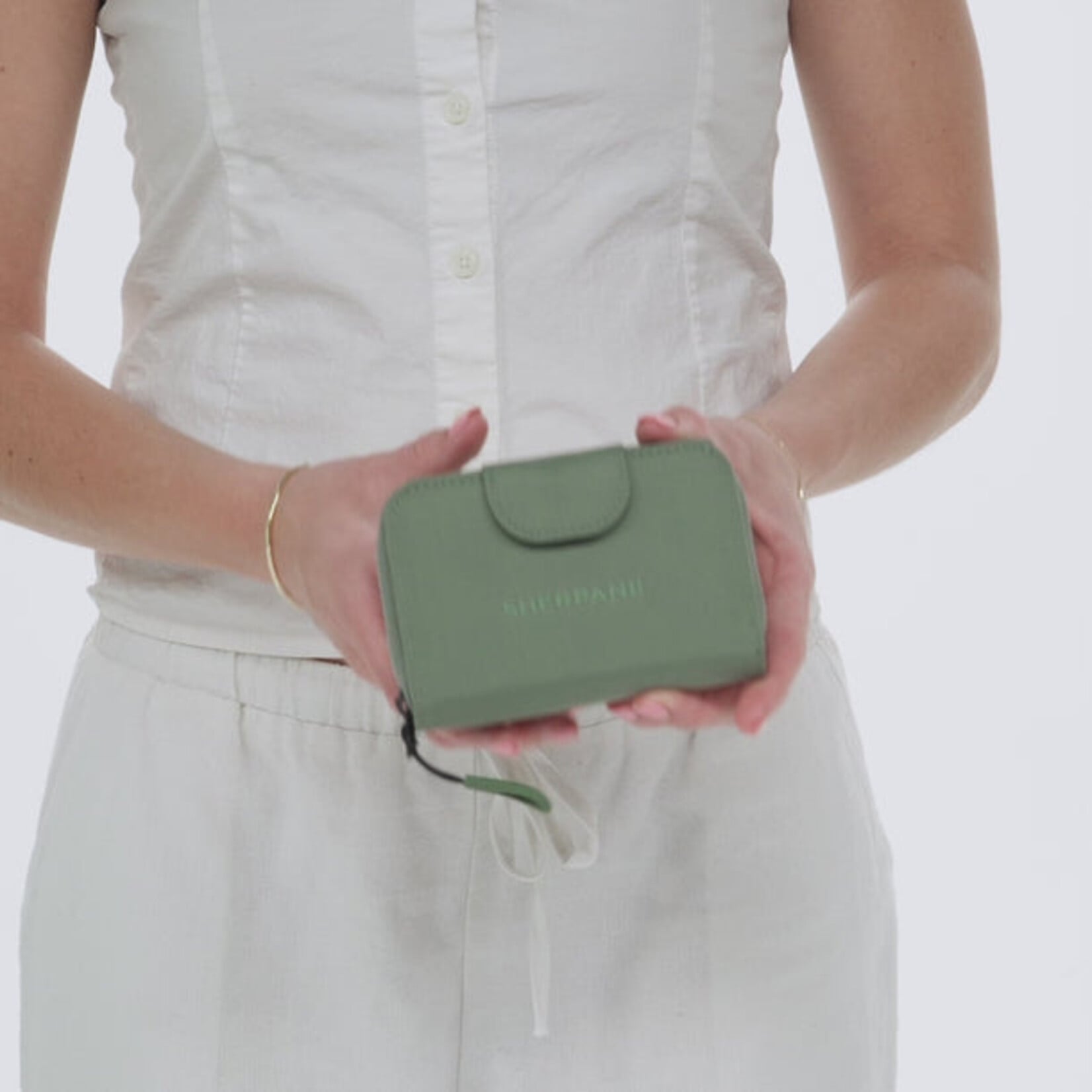 Sherpani Barcelona RFID Wallet - Olivine 2026