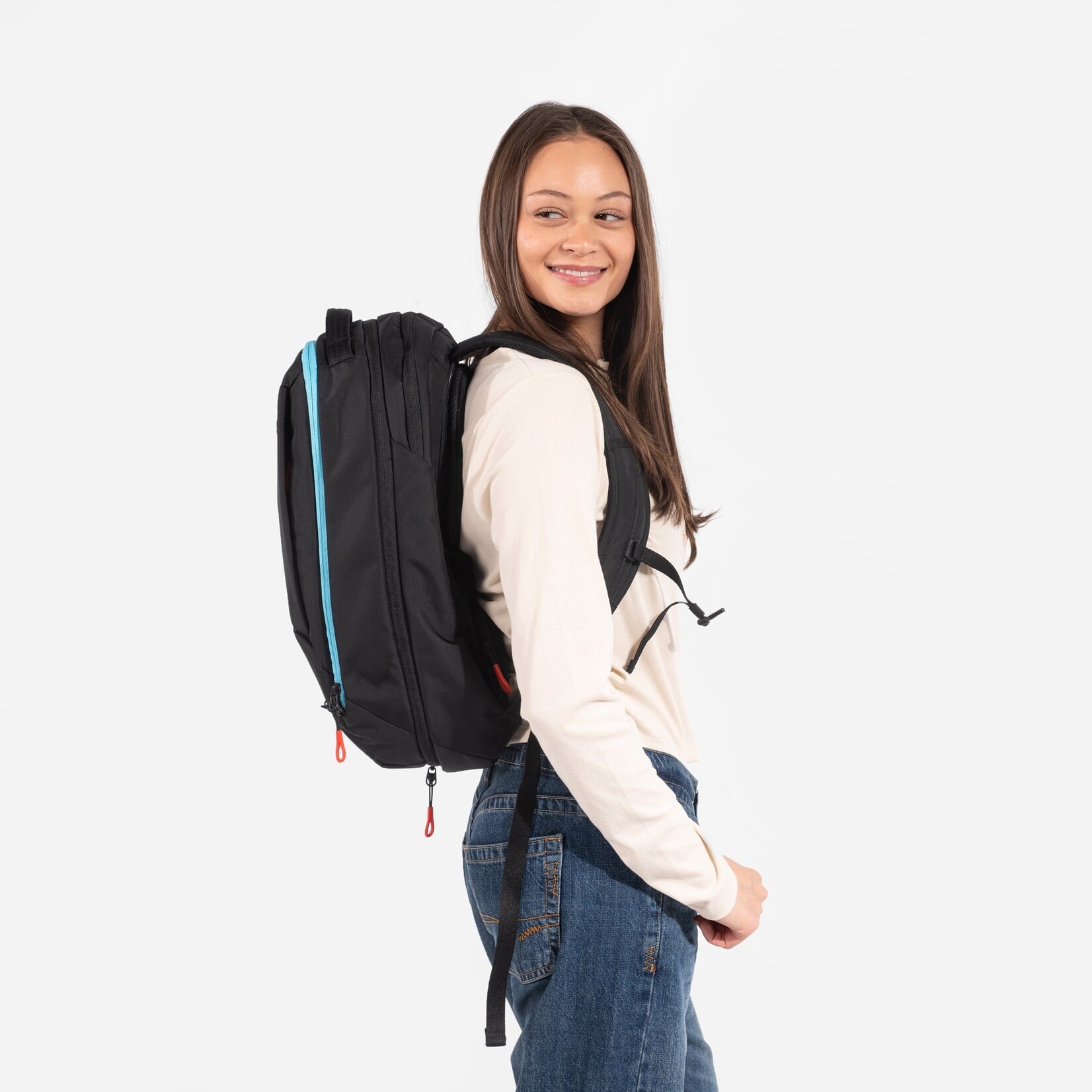 Sherpani Crew Commuter / Travel Backpack - Chromatic 2026